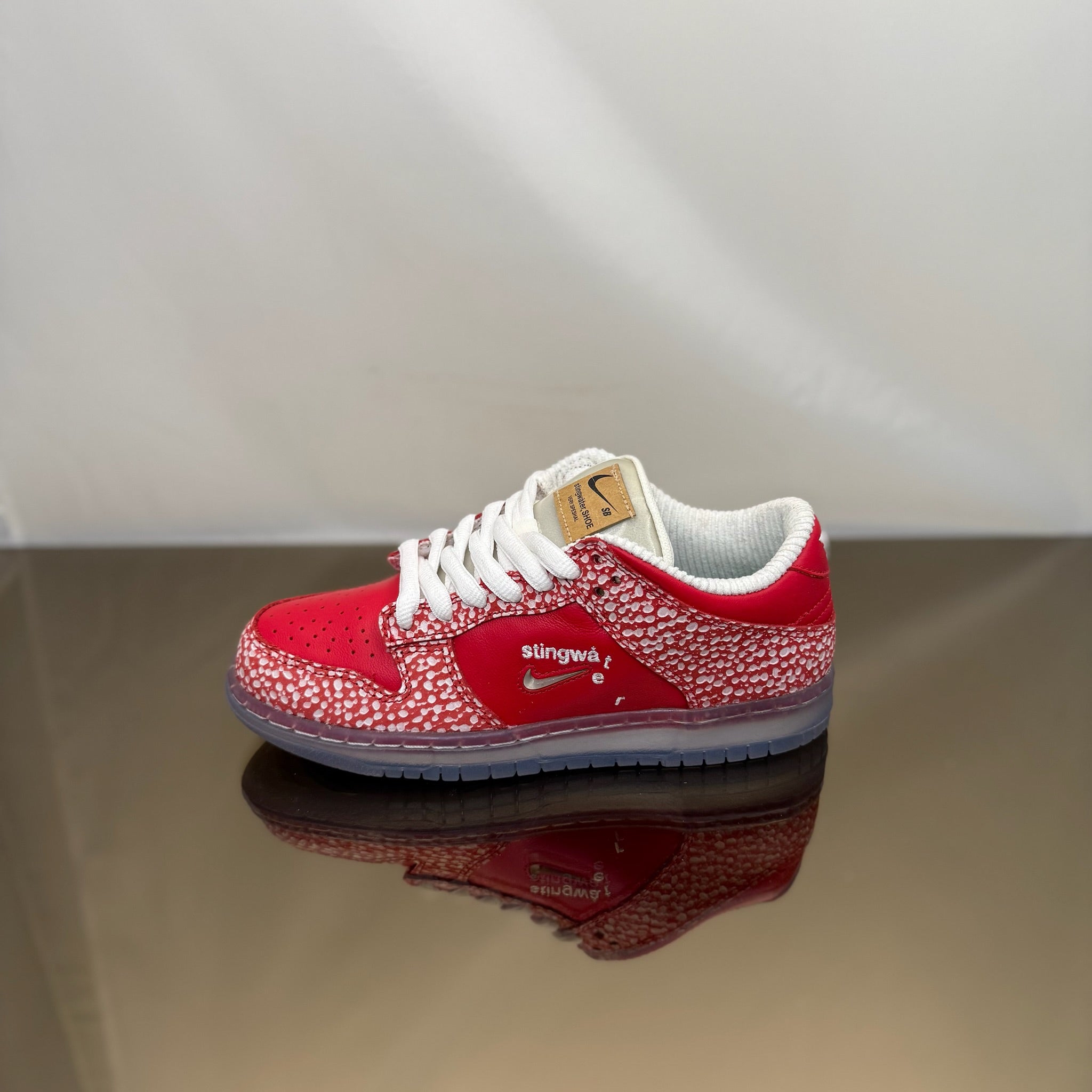 Nike Dunk SB Low Stingwater Magic Mushroom