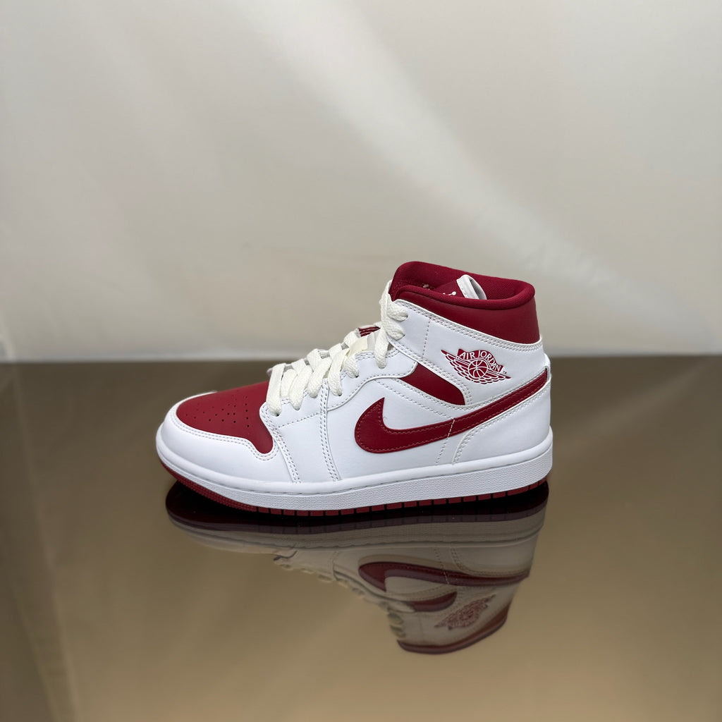 Jordan 1 Mid Reverse Chicago