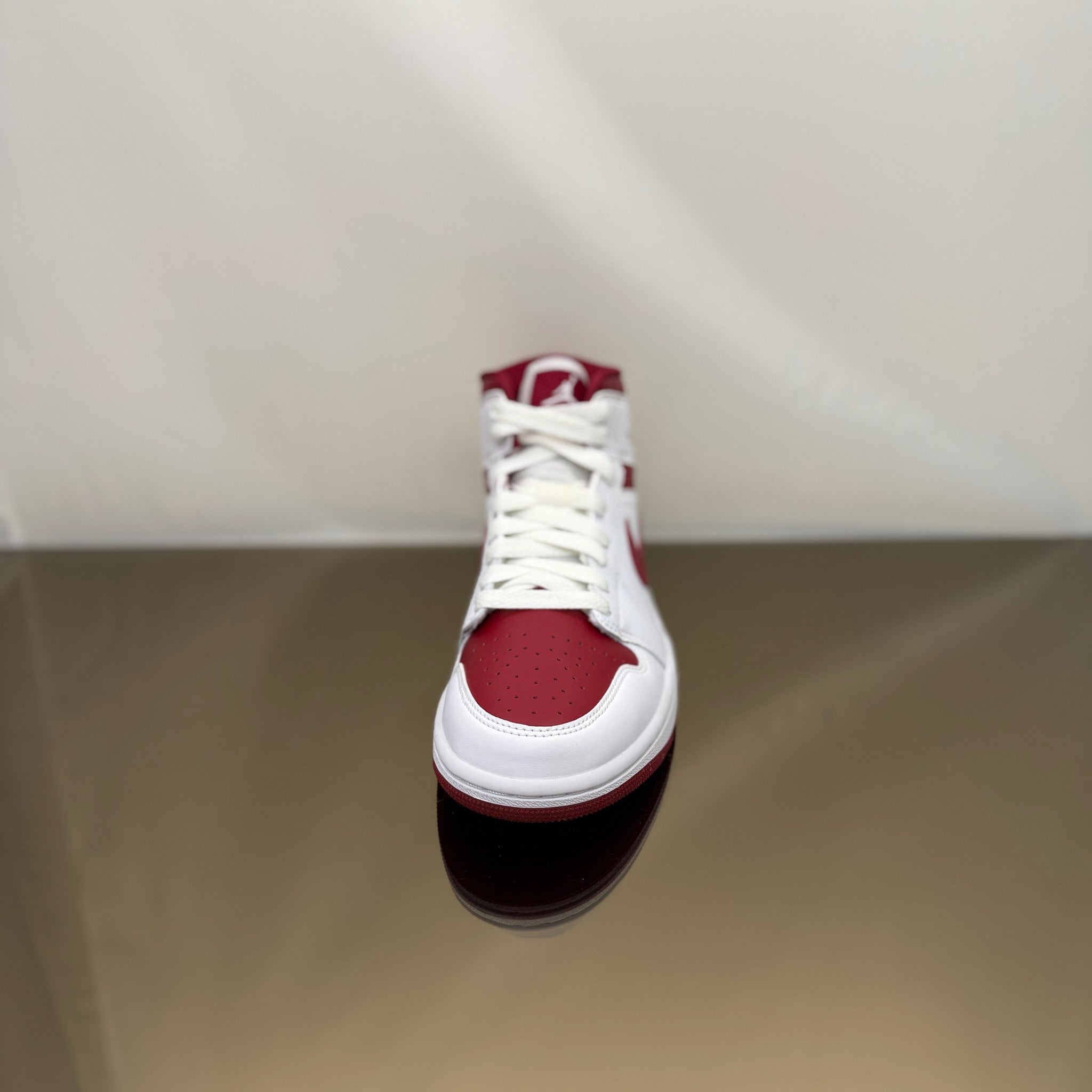 Jordan 1 Mid Reverse Chicago
