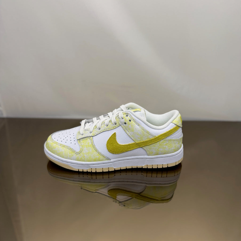 Nike Dunk Low Yellow Strike