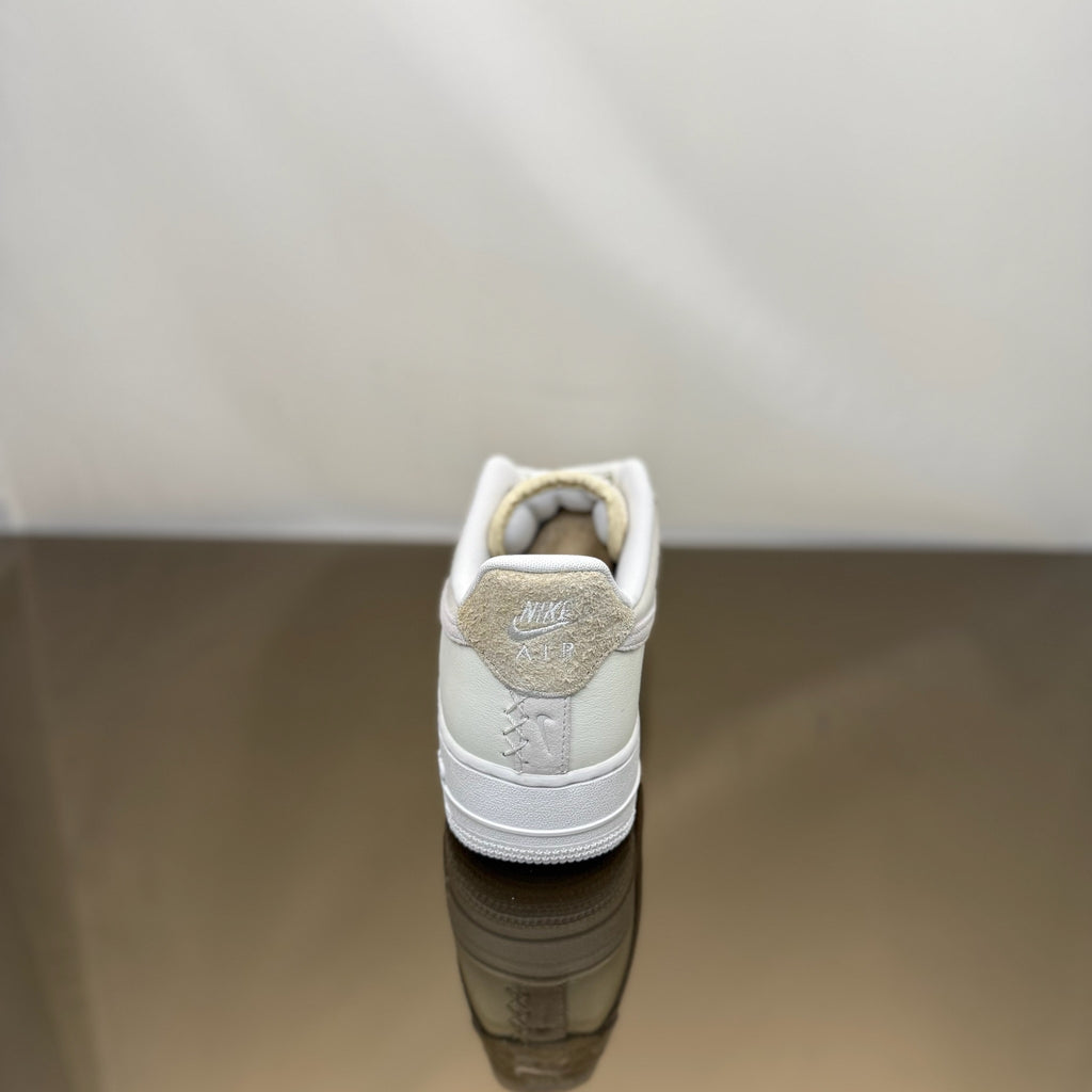 Nike Air Force 1 07 Coconut Milk