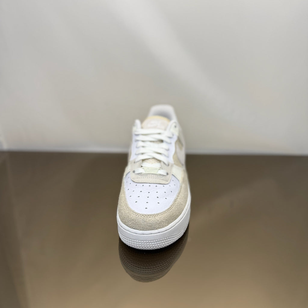 Nike Air Force 1 07 Coconut Milk
