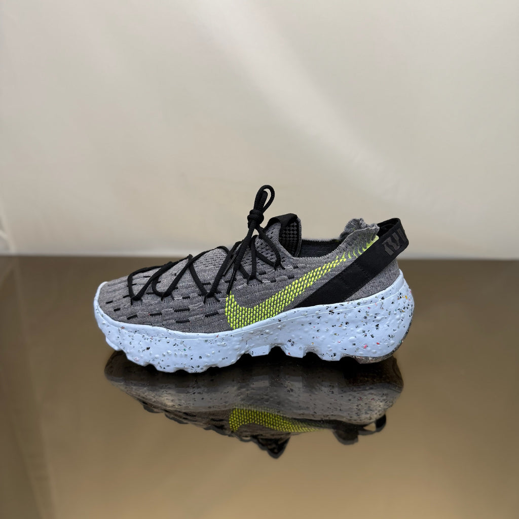 Nike Space Hippie 04 Grey Volt