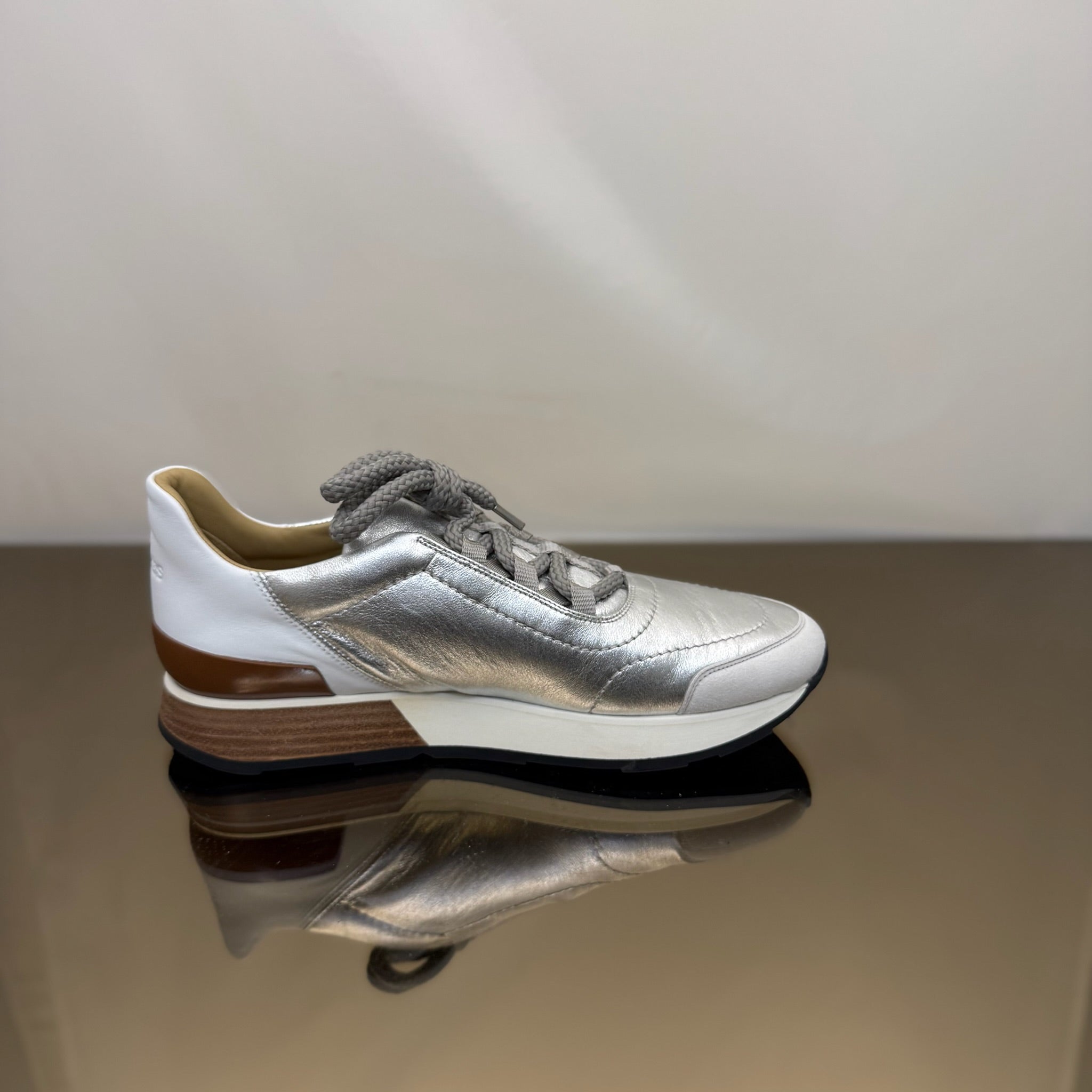 Hermes Sneaker