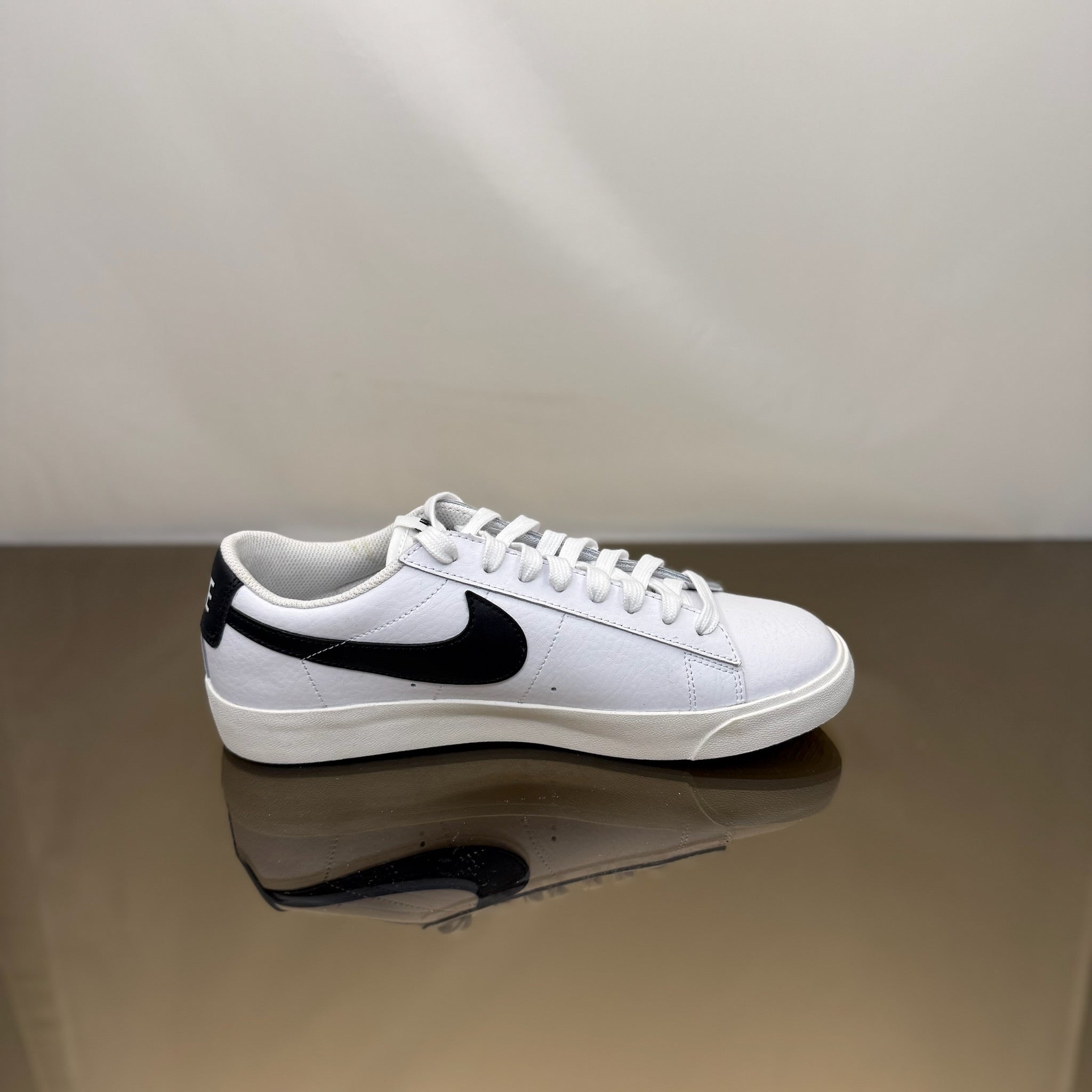 Nike Blazer Low Leather White Black