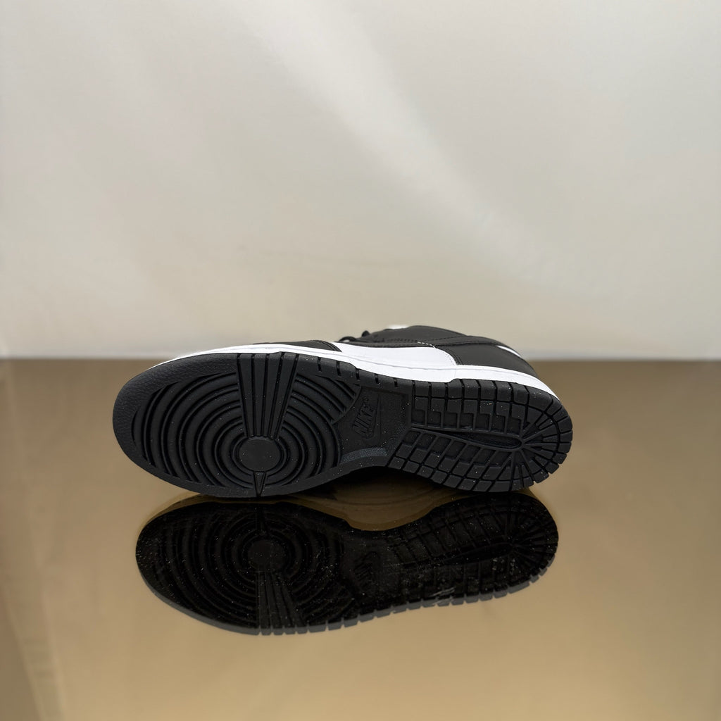 Nike Dunk LowNext Nature White Black Panda