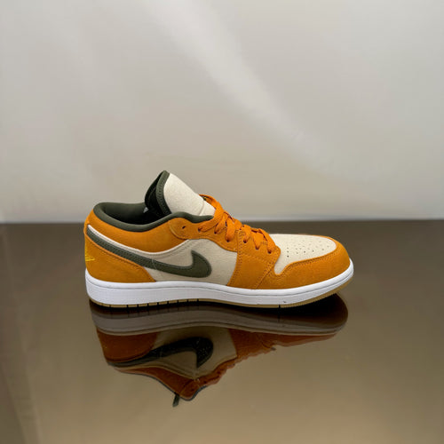 Jordan 1 Low SE Light Curry