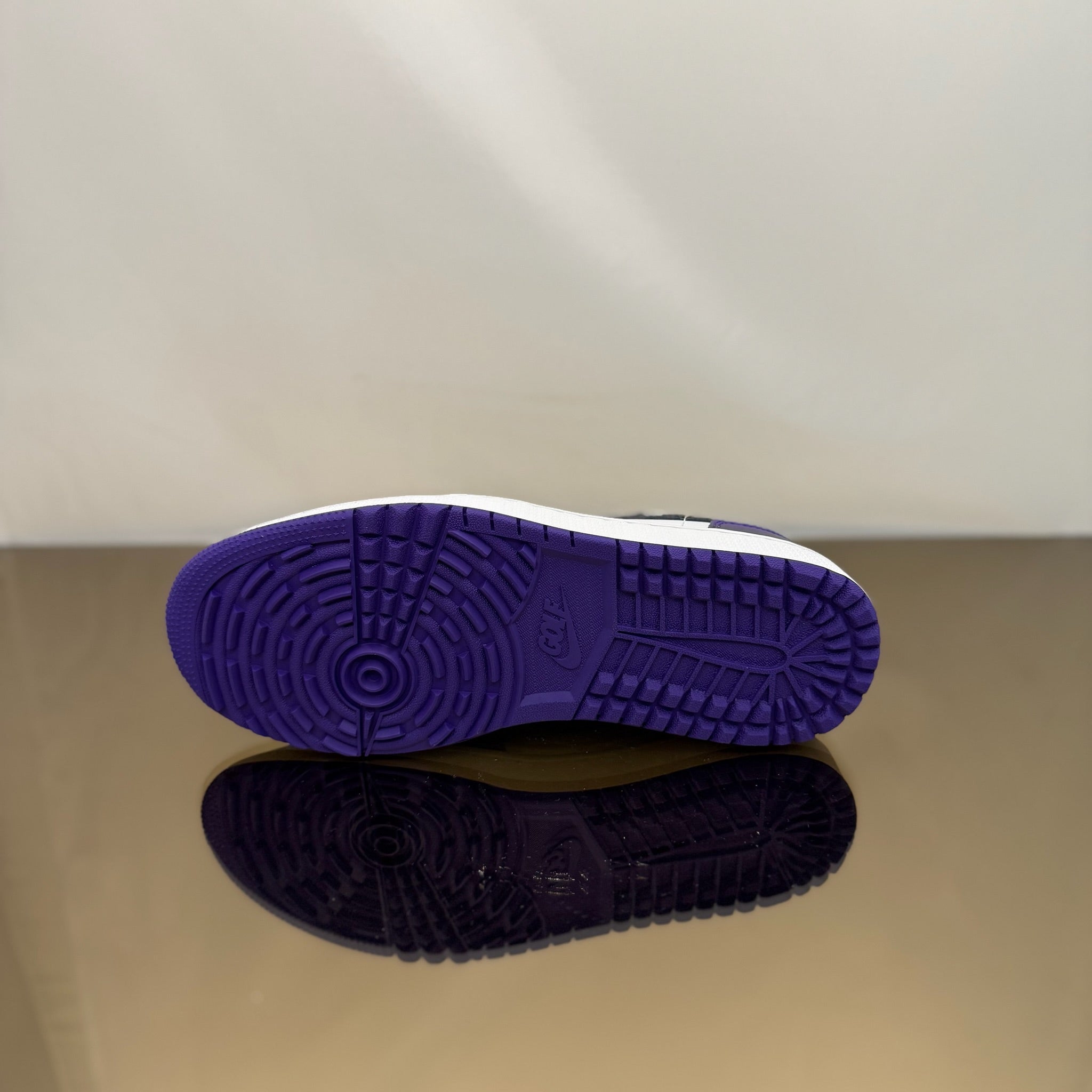 Jordan 1 Retro Low Golf Court Purple