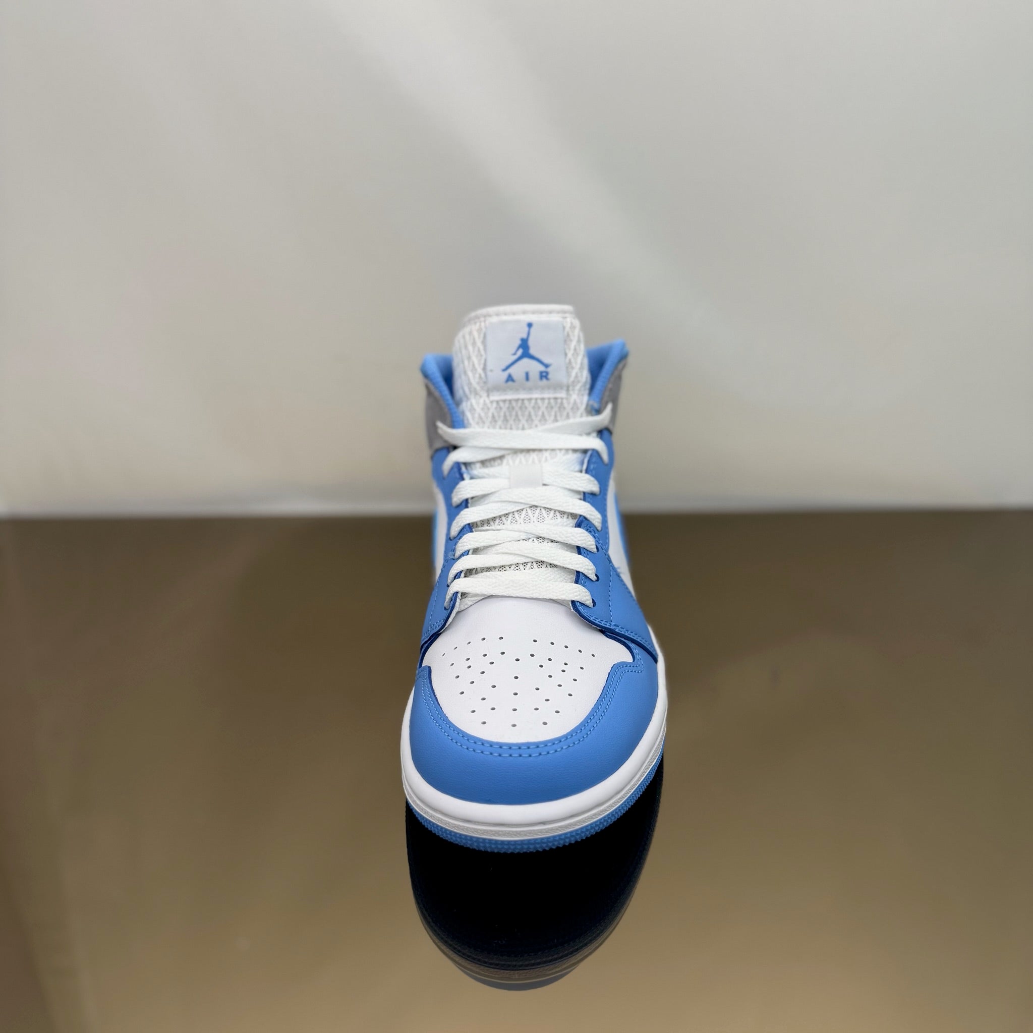 Jordan 1 Mid University Blue Grey