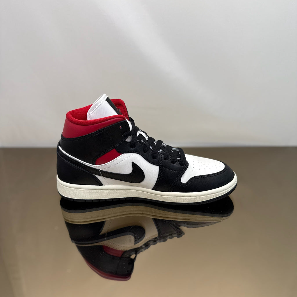 Jordan 1 Mid Gym Red Panda