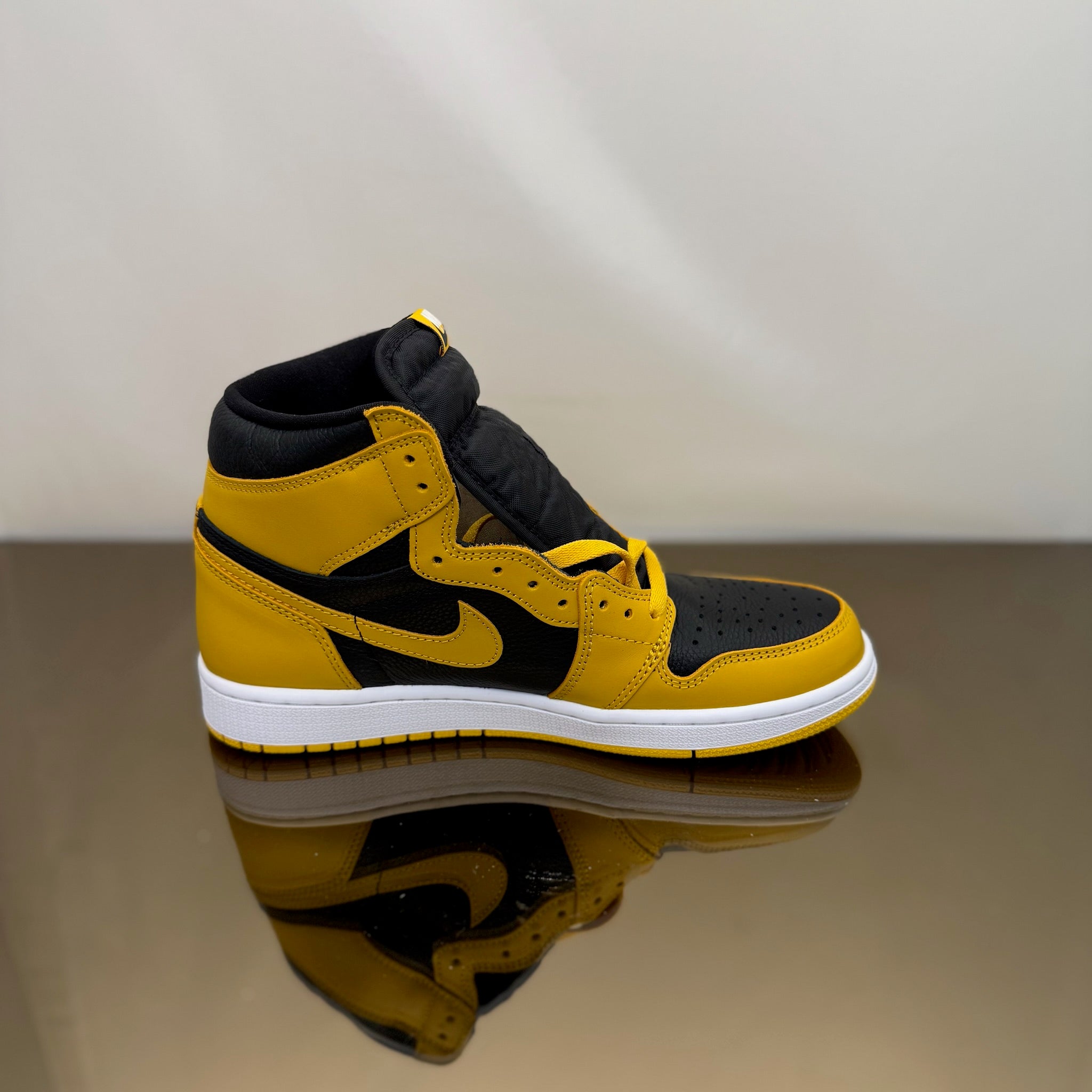 Jordan 1 Retro High Pollen