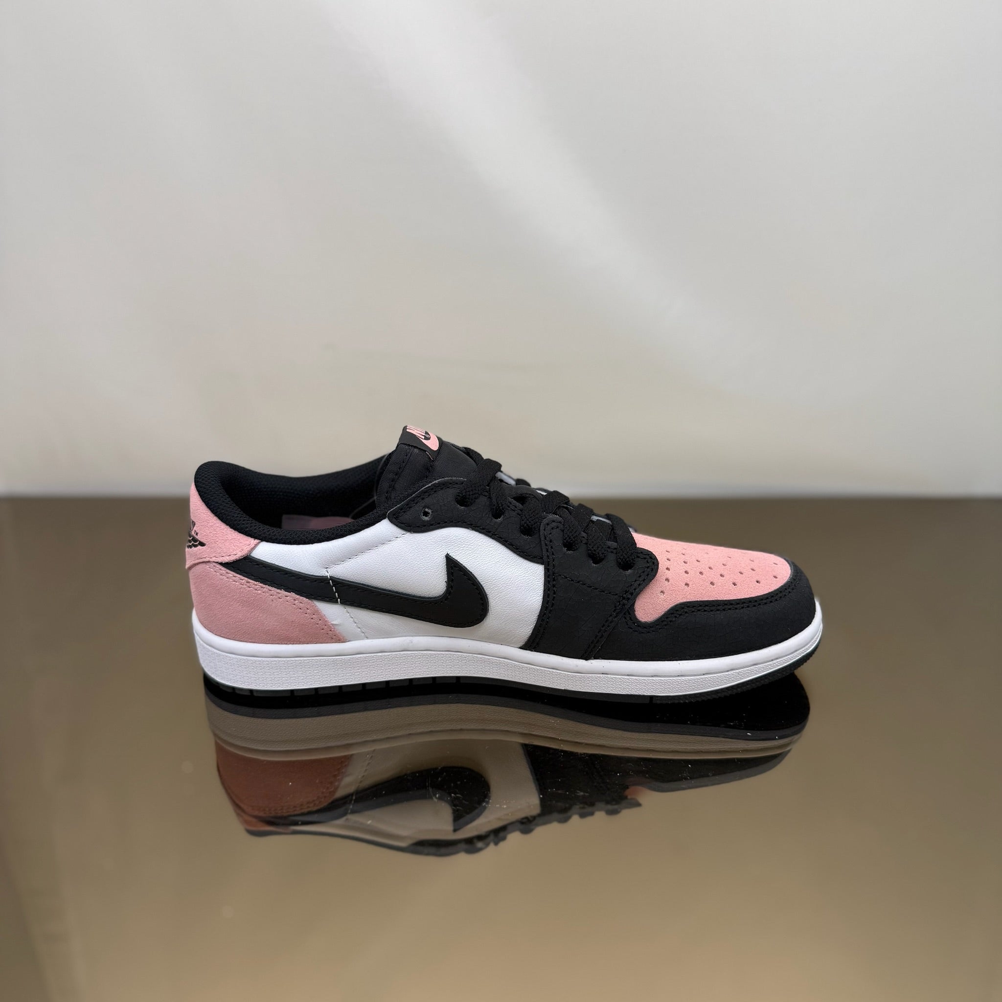 Jordan 1 Low OG Bleached Coral