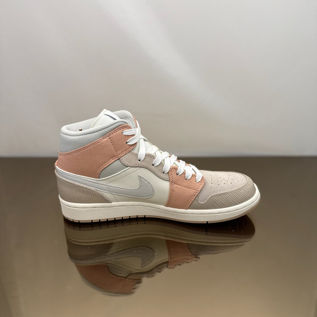 Jordan 1 Mid Milan