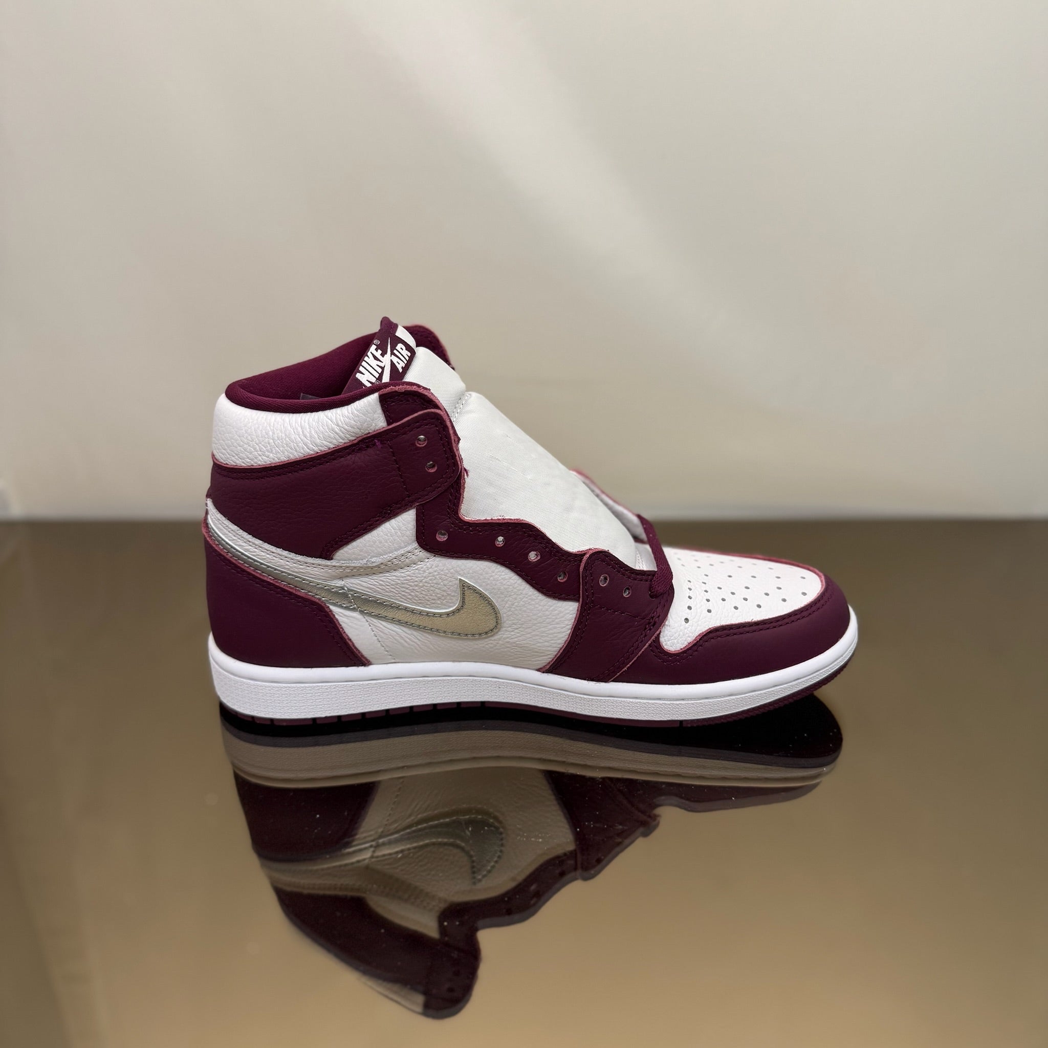 Jordan 1 Retro High OG Bordeaux