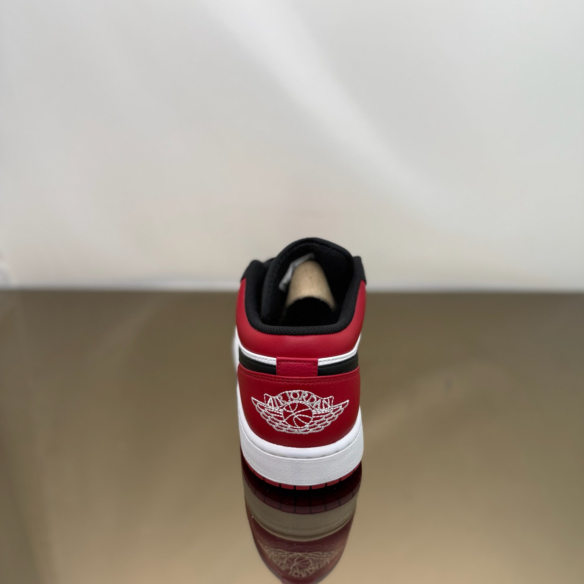 Jordan 1 Low Bred Toe