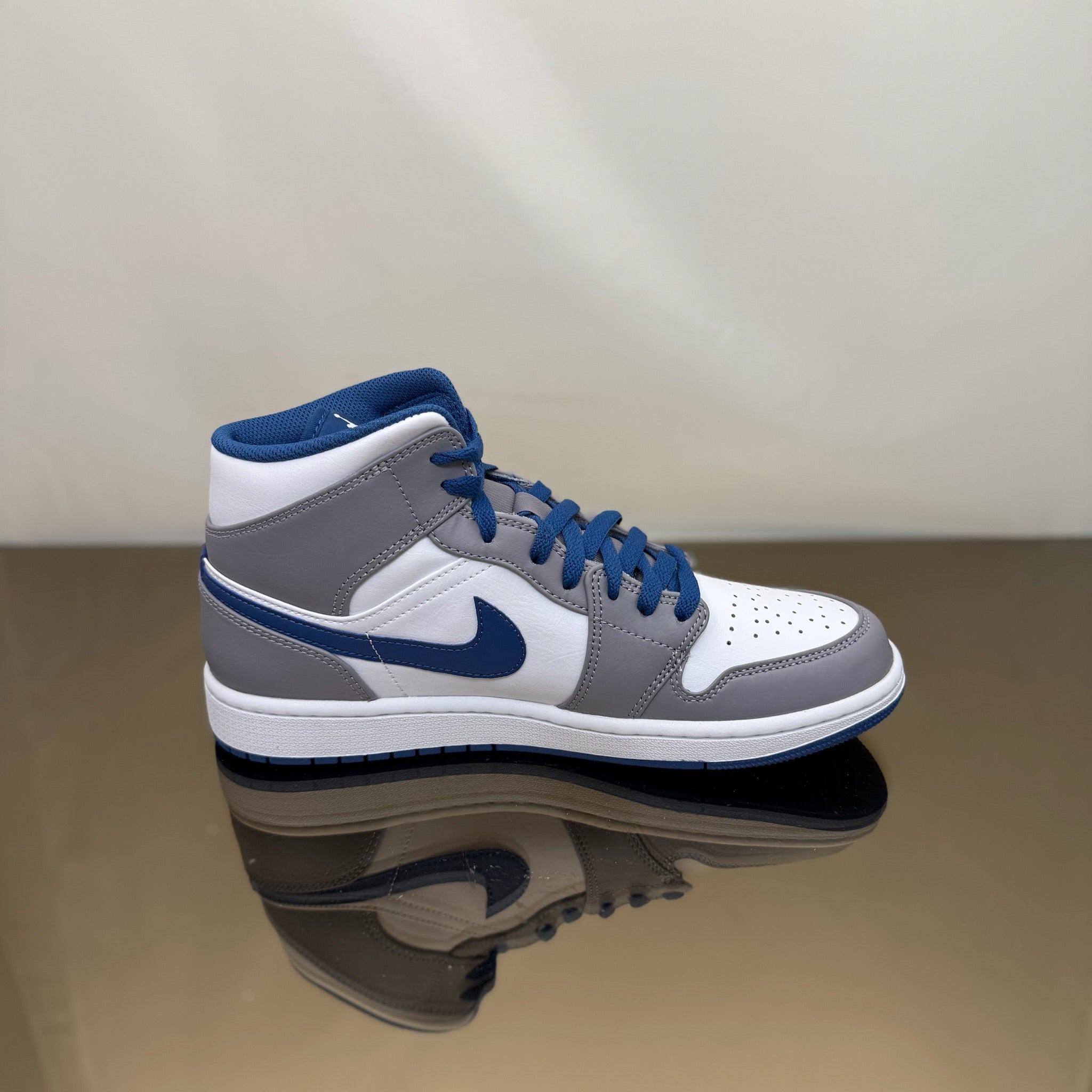 Jordan 1 Mid True Blue