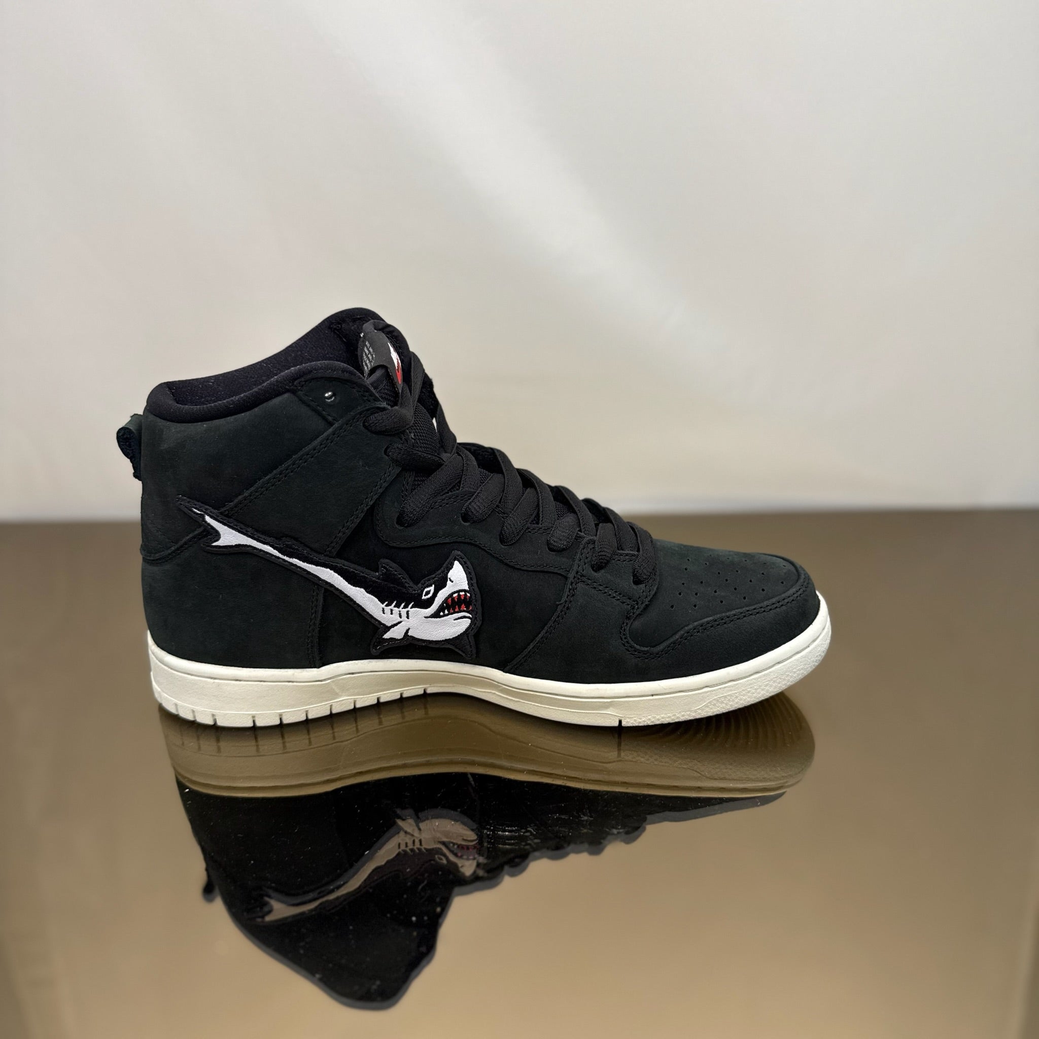 Nike SB Dunk High Oski Shark