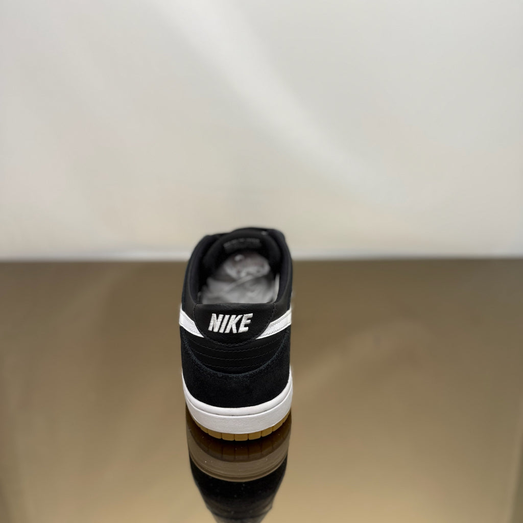 Nike SB Dunk Low Black White Gum