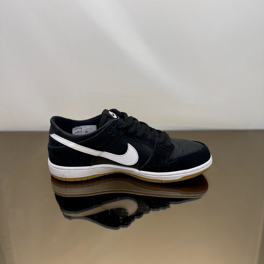 Nike SB Dunk Low Black White Gum