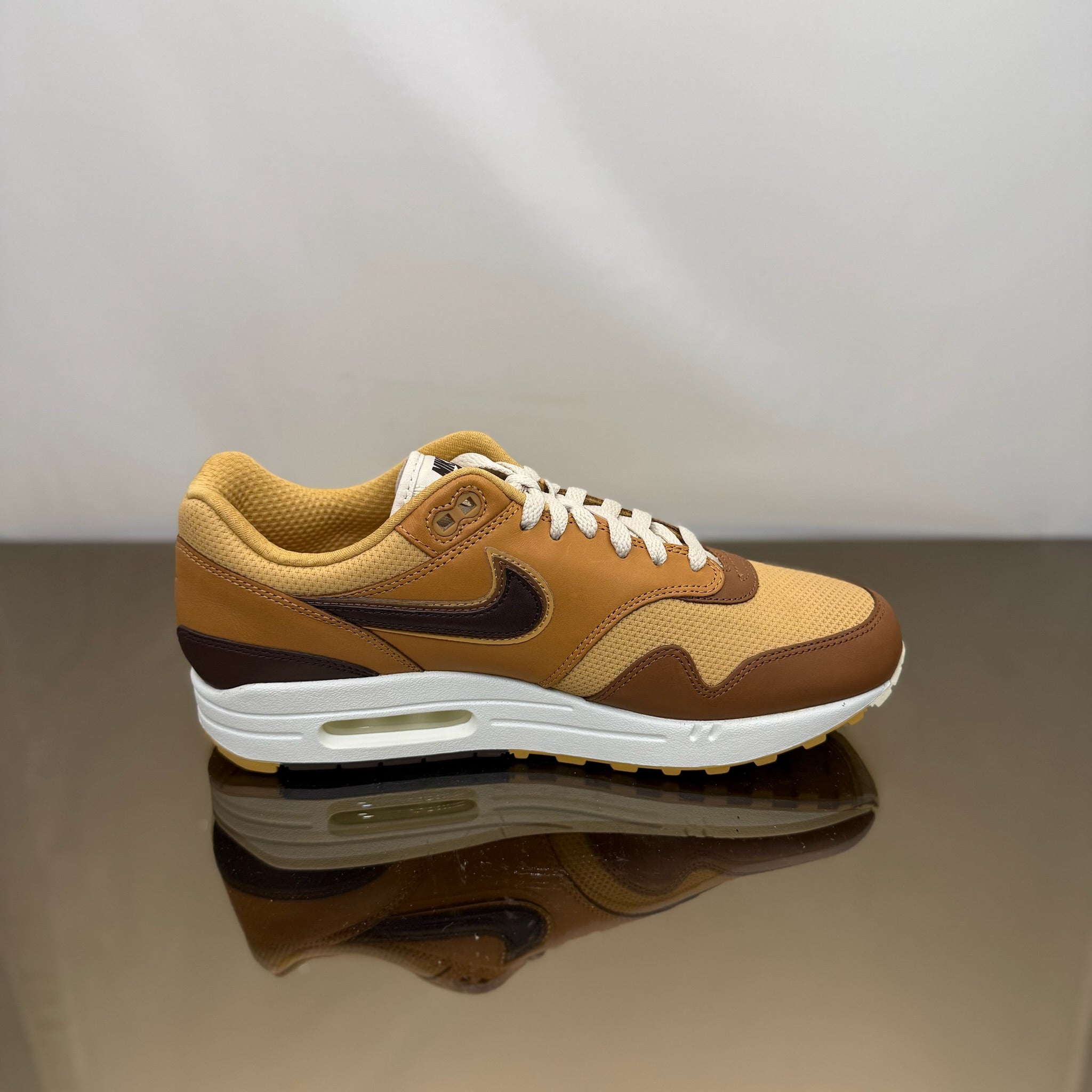 Nike Air Max 1 SNKRS Day Brown