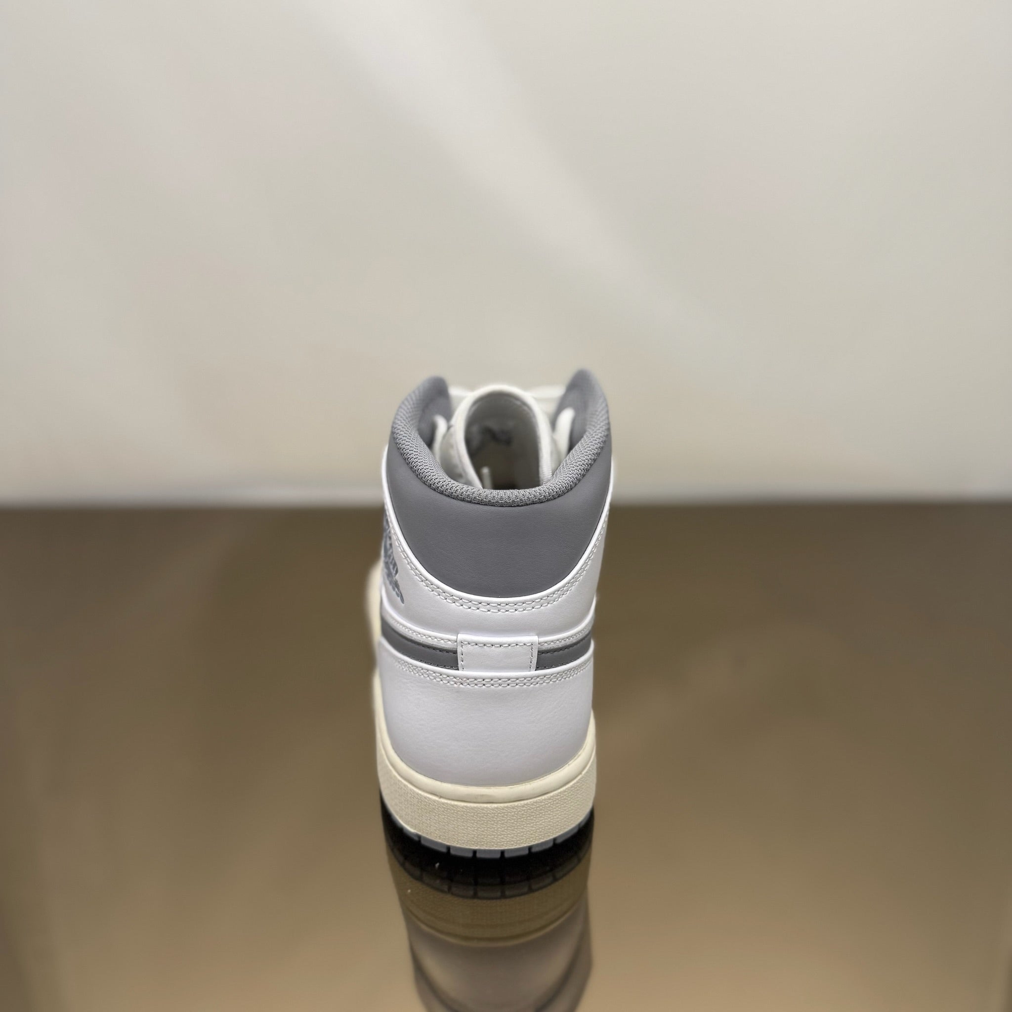 Air Jordan 1 Mid Neutral Grey