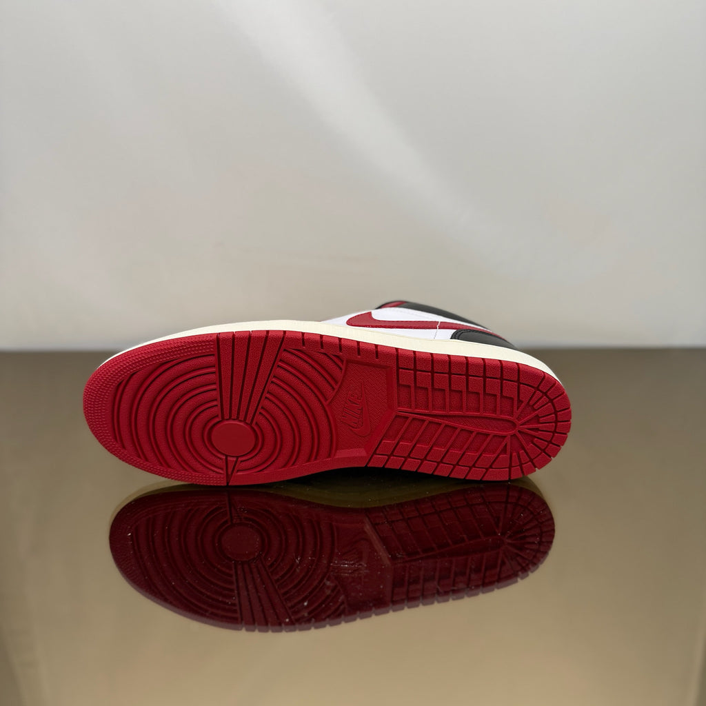 Jordan 1 Low Reverse Black Toe (W)