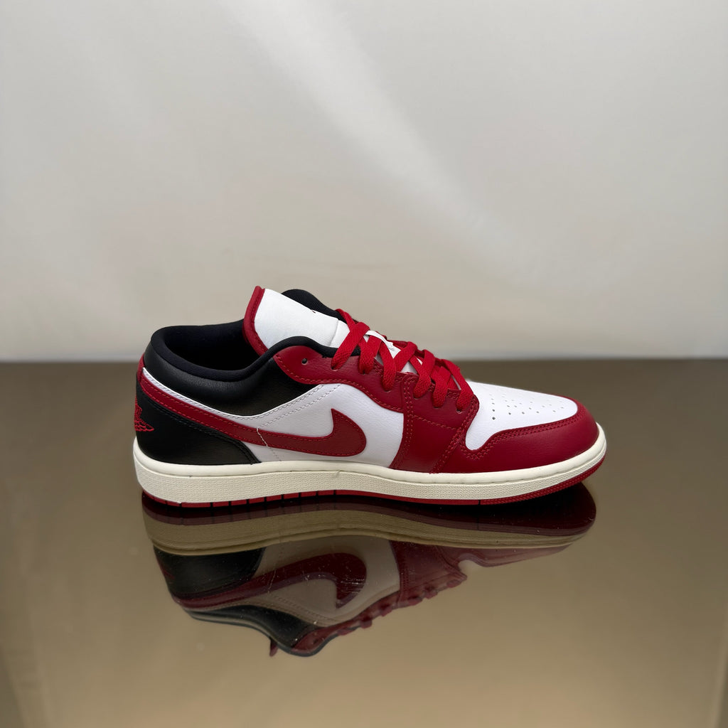 Jordan 1 Low Reverse Black Toe (W)