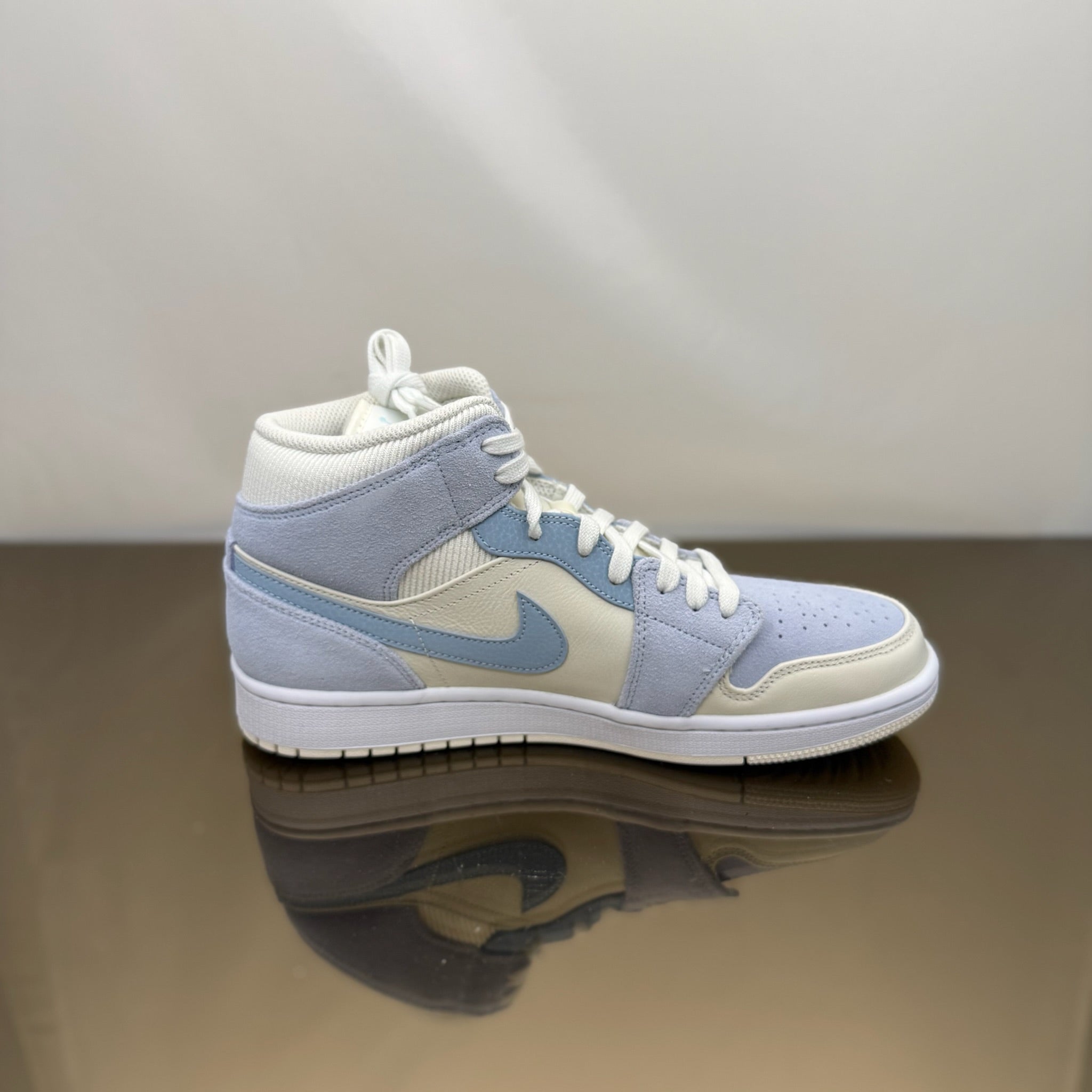 Jordan 1 Mid Mixed Textures Blue