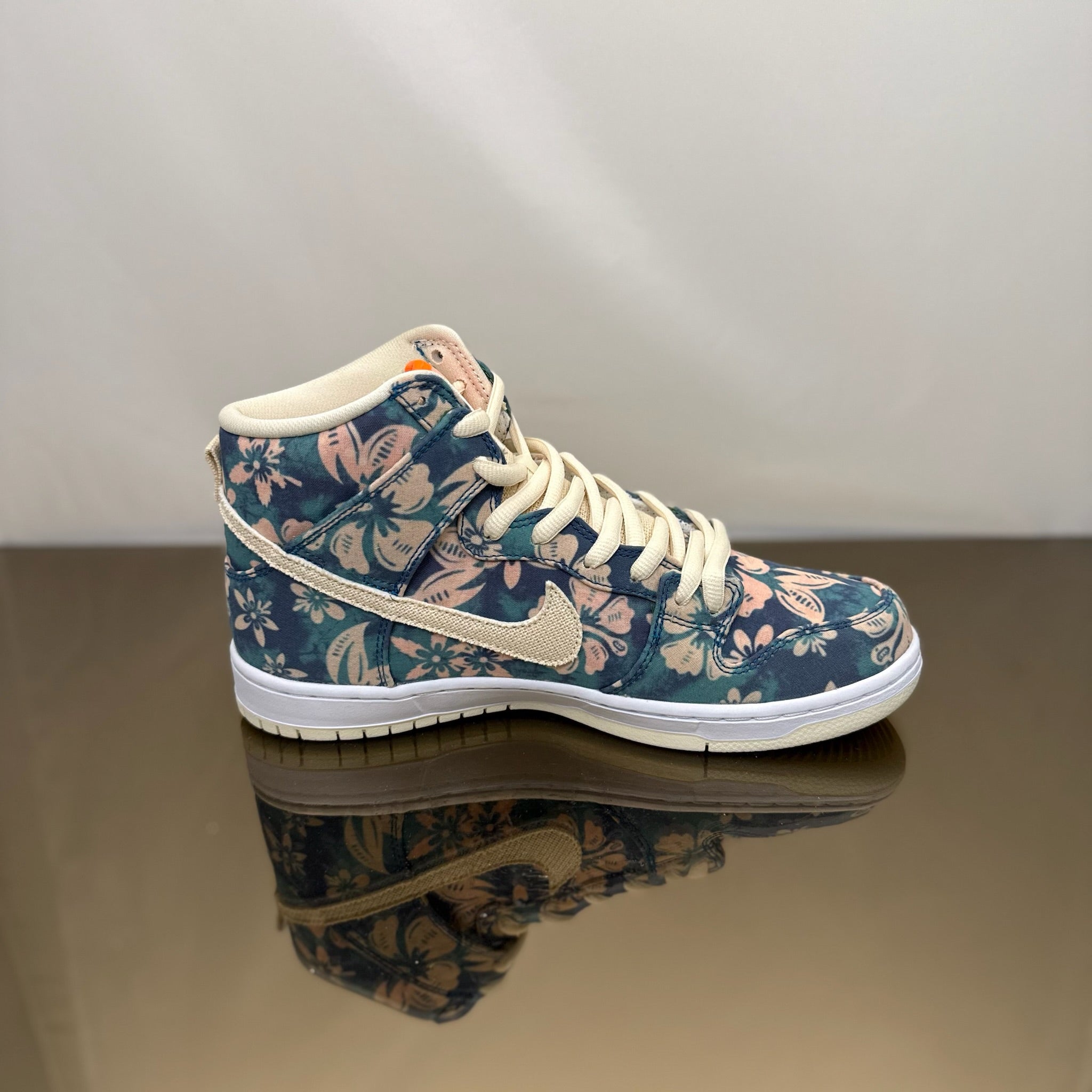 Nike SB Dunk High Hawaii