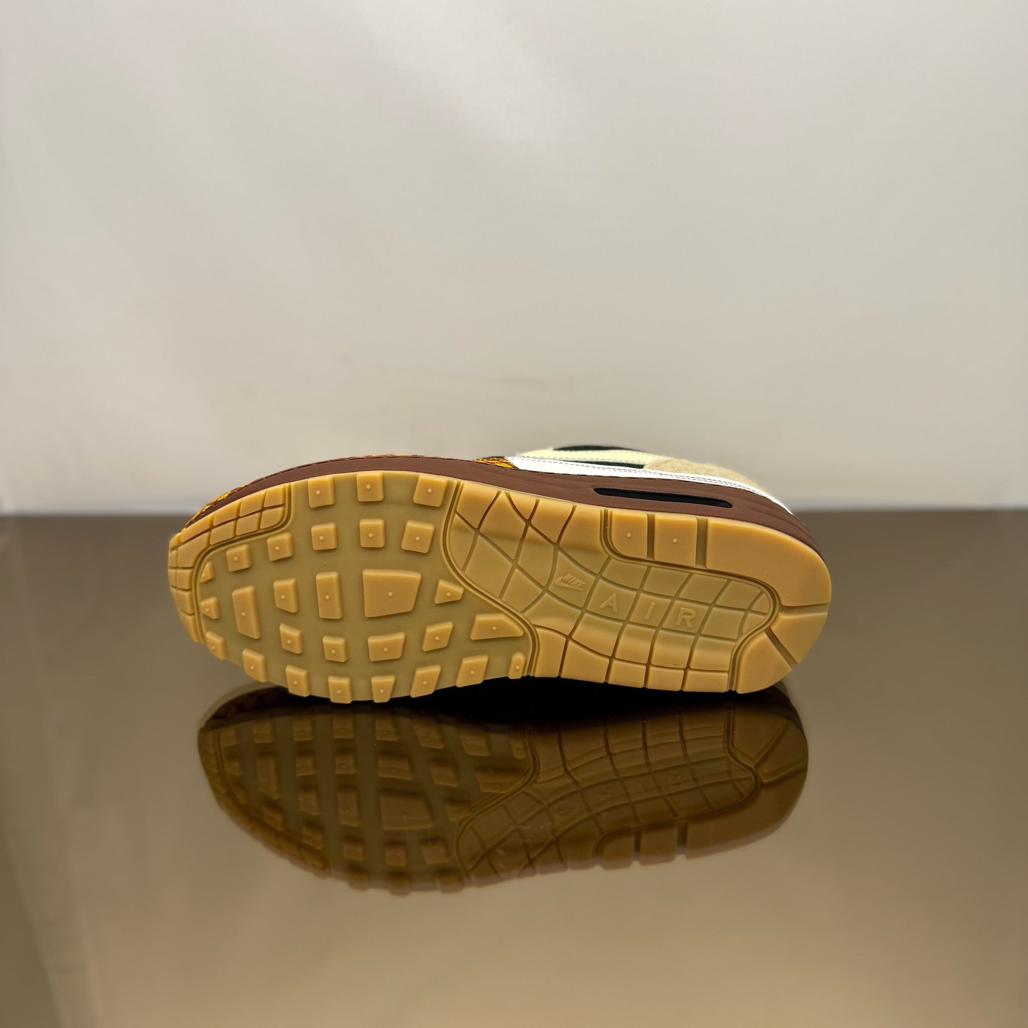 Nike Air Max 1 Susan Missing Link