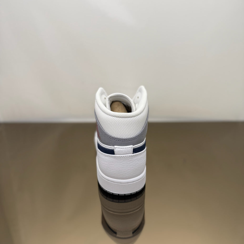 Jordan 1 Mid Paris White
