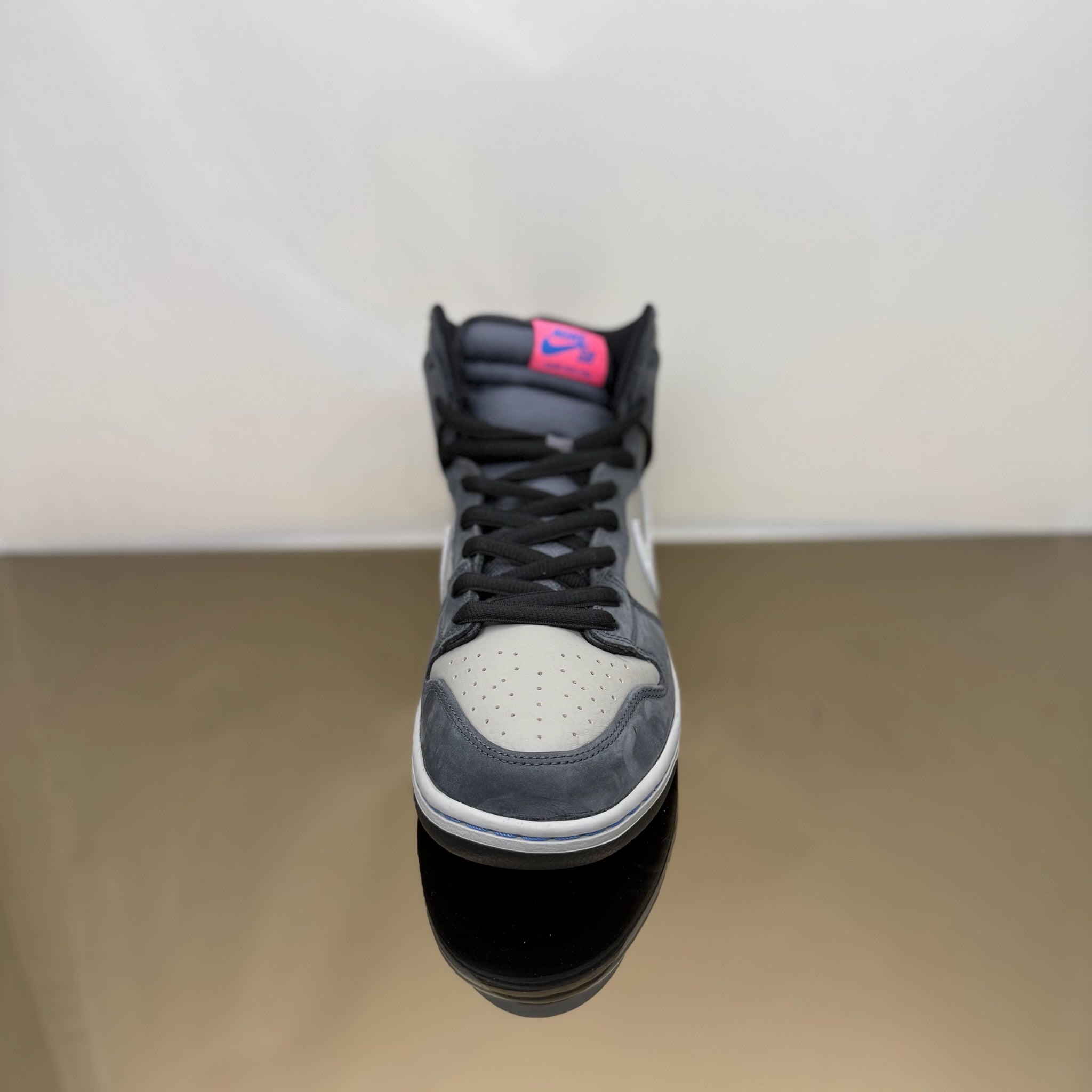 Nike SB Dunk High Pro Medium Grey Pink