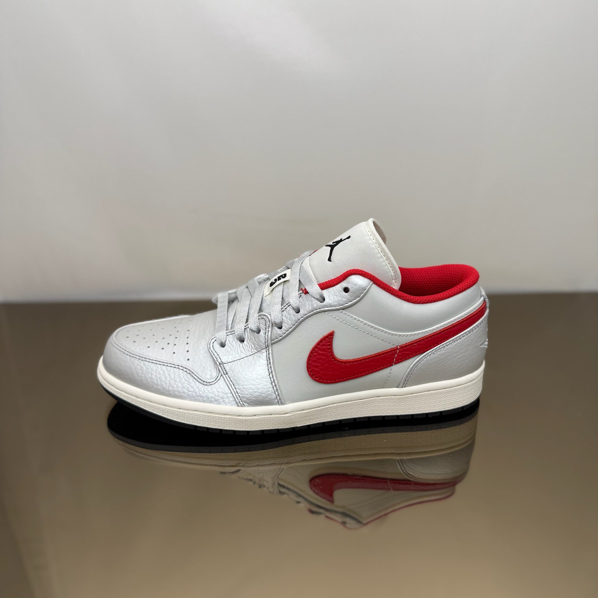 Jordan 1 Low Night Track