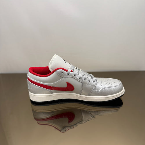 Jordan 1 Low Night Track