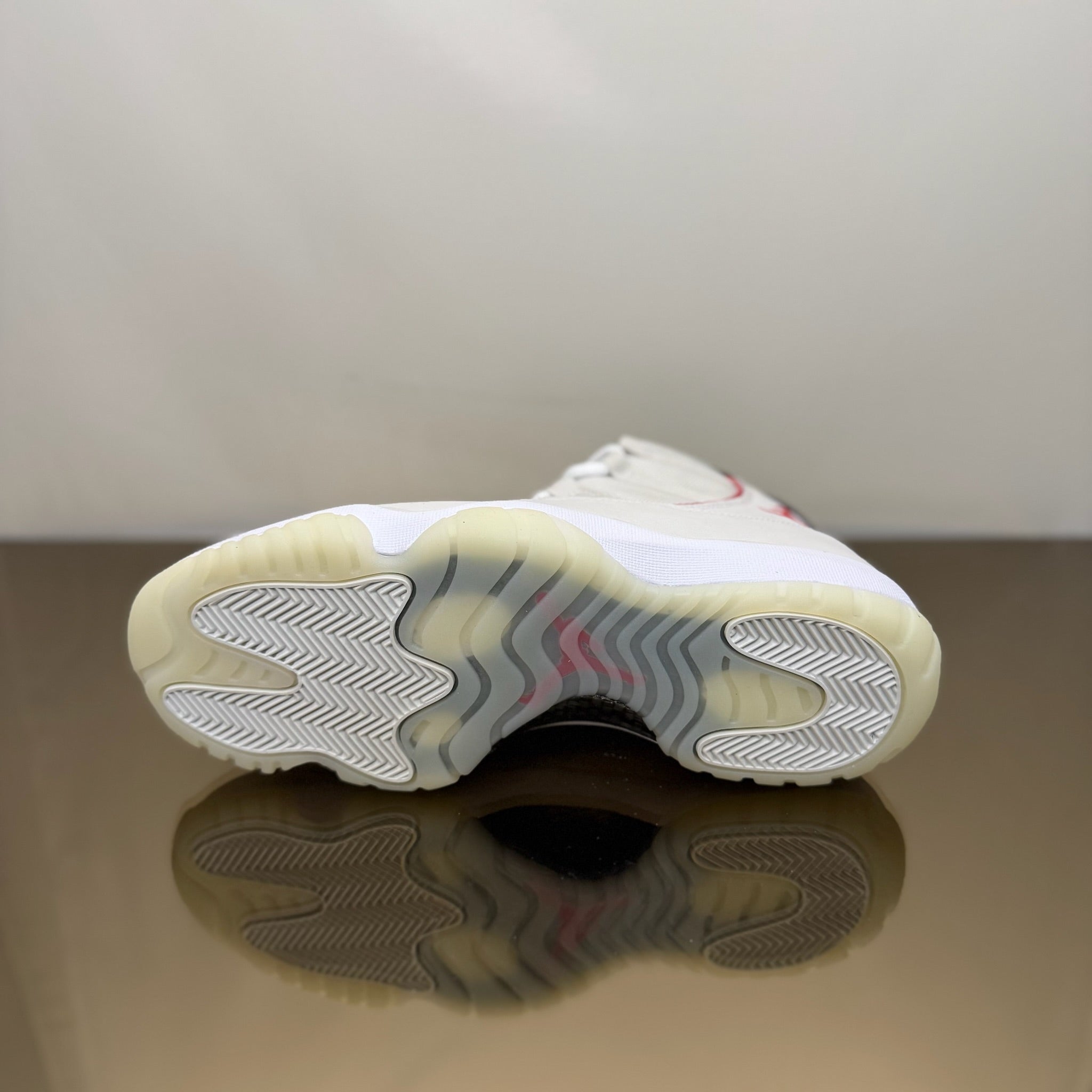 Jordan 11 Retro Platinum Tint