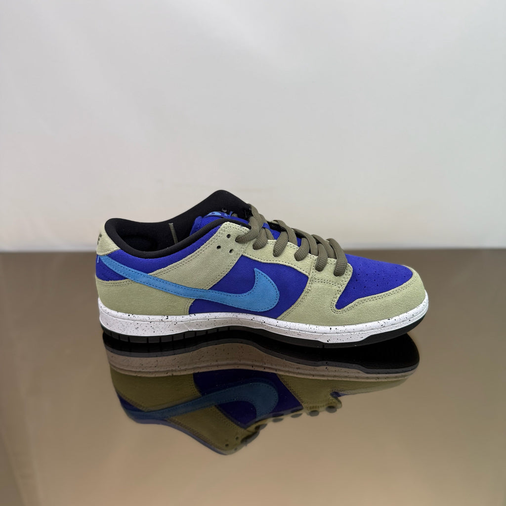 Nike Dunk Low SB ACG Celadon