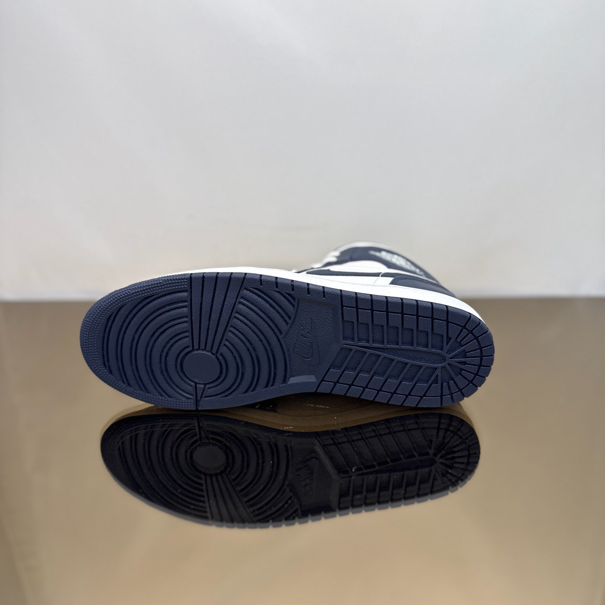 Jordan 1 Mid White Metallic Gold Obsidian