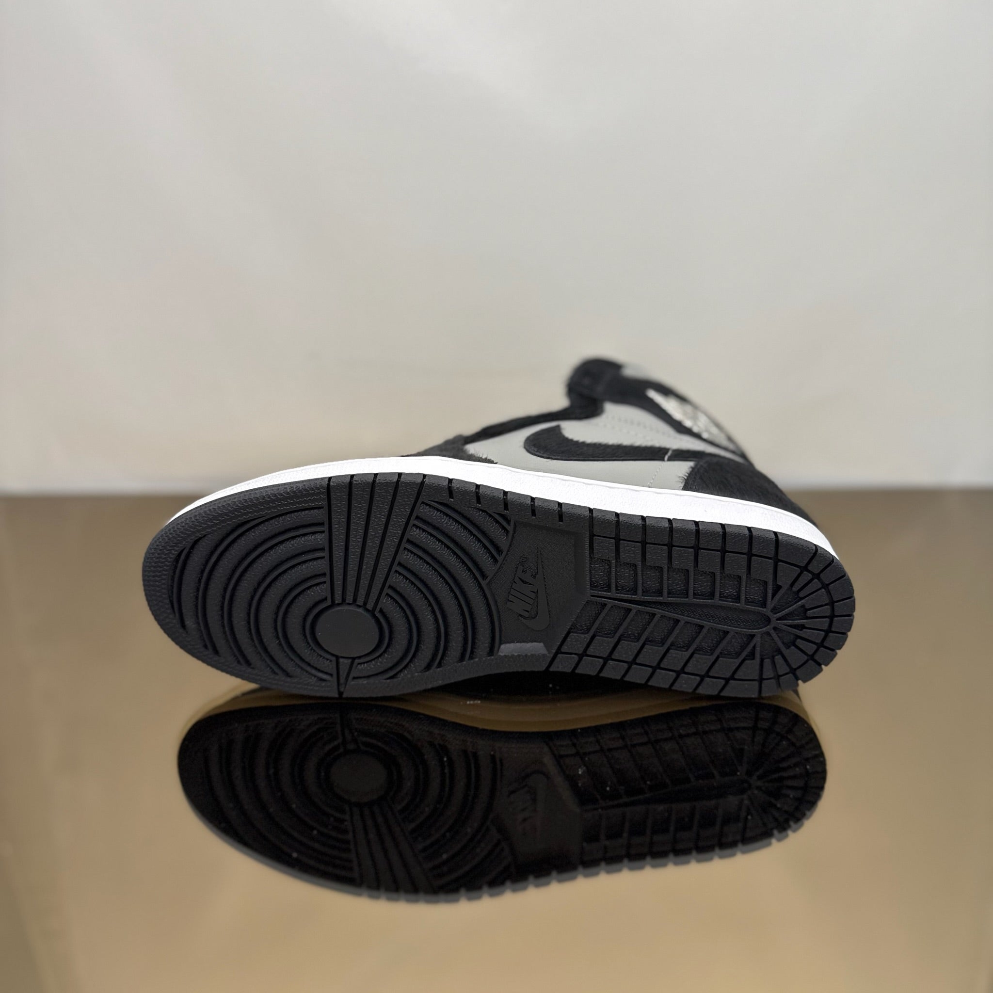 Jordan 1 Retro High OG Twist 2.0 Medium Grey