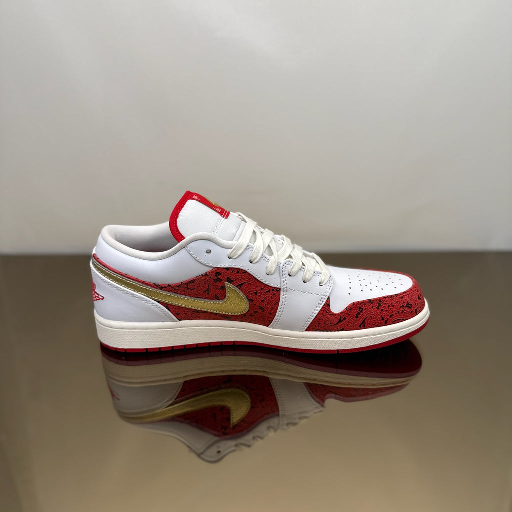 Jordan 1 Low Spades