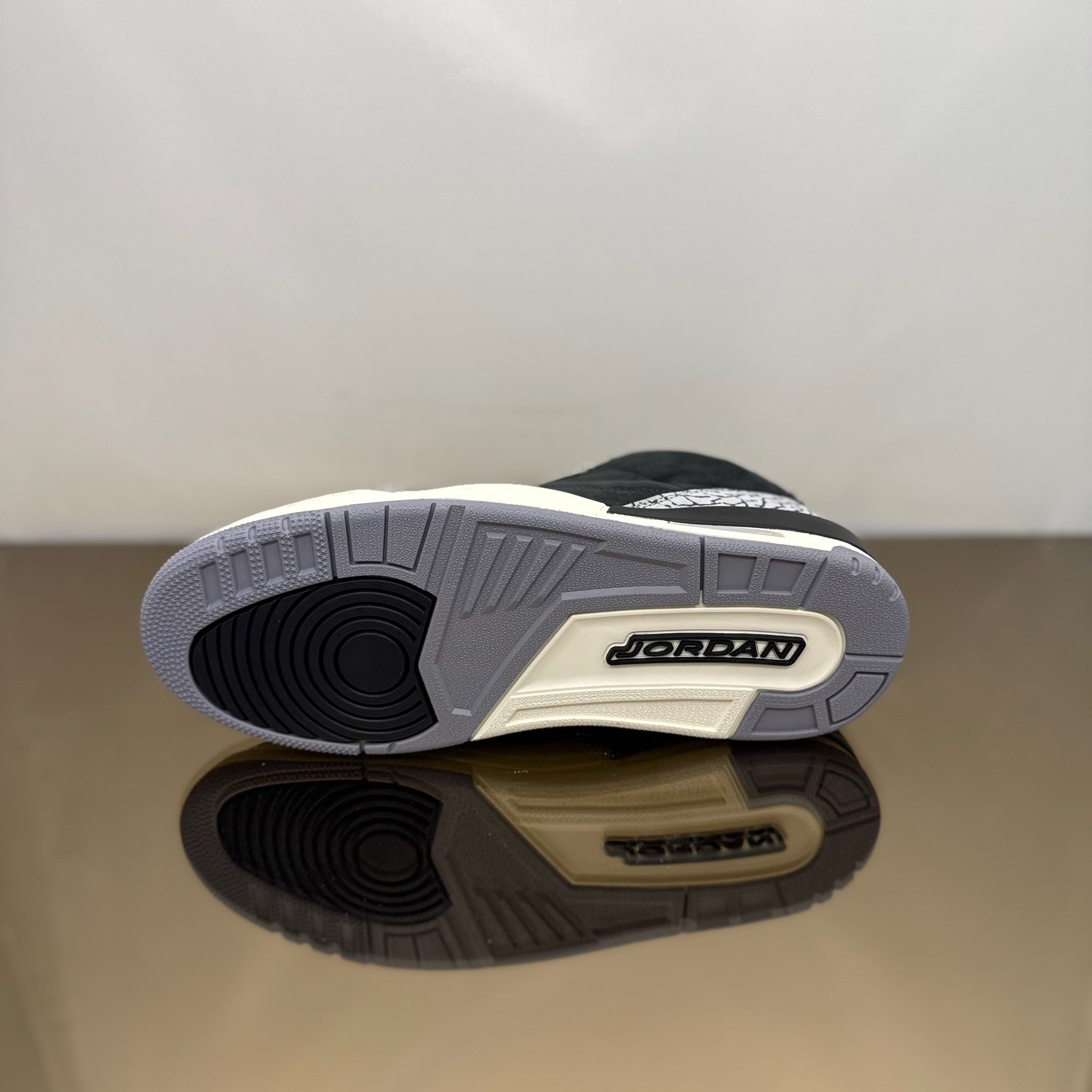 Jordan 3 Retro Off Noir