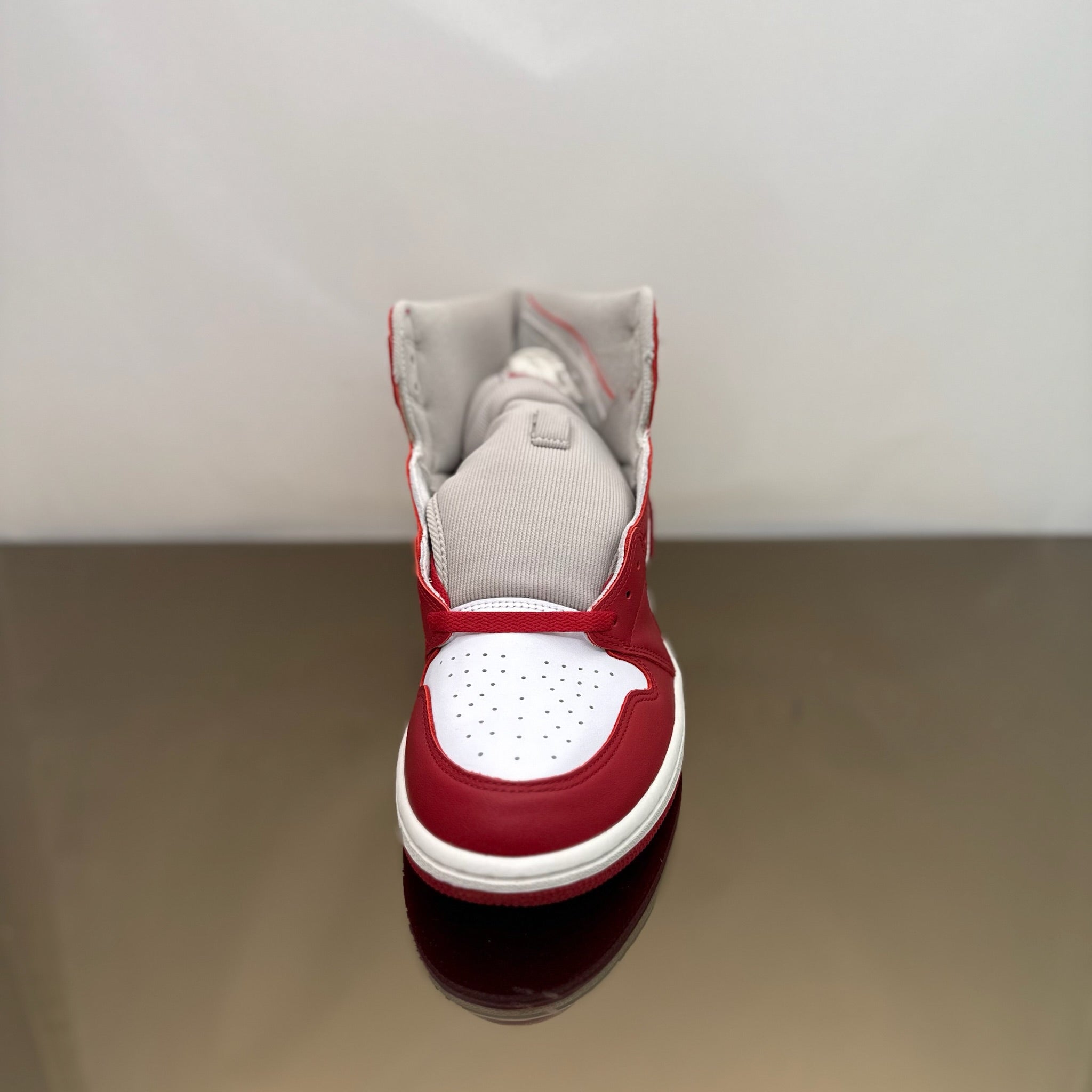 Jordan 1 Retro High OG Varsity Red (W)