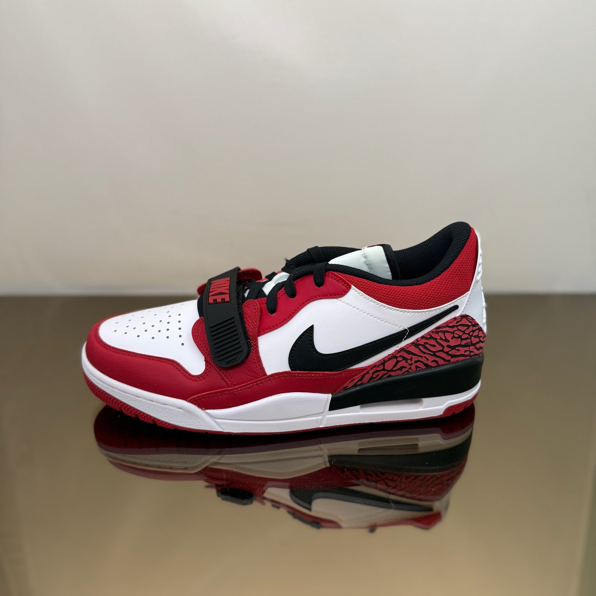 Jordan Legacy 312 Low Chicago Red