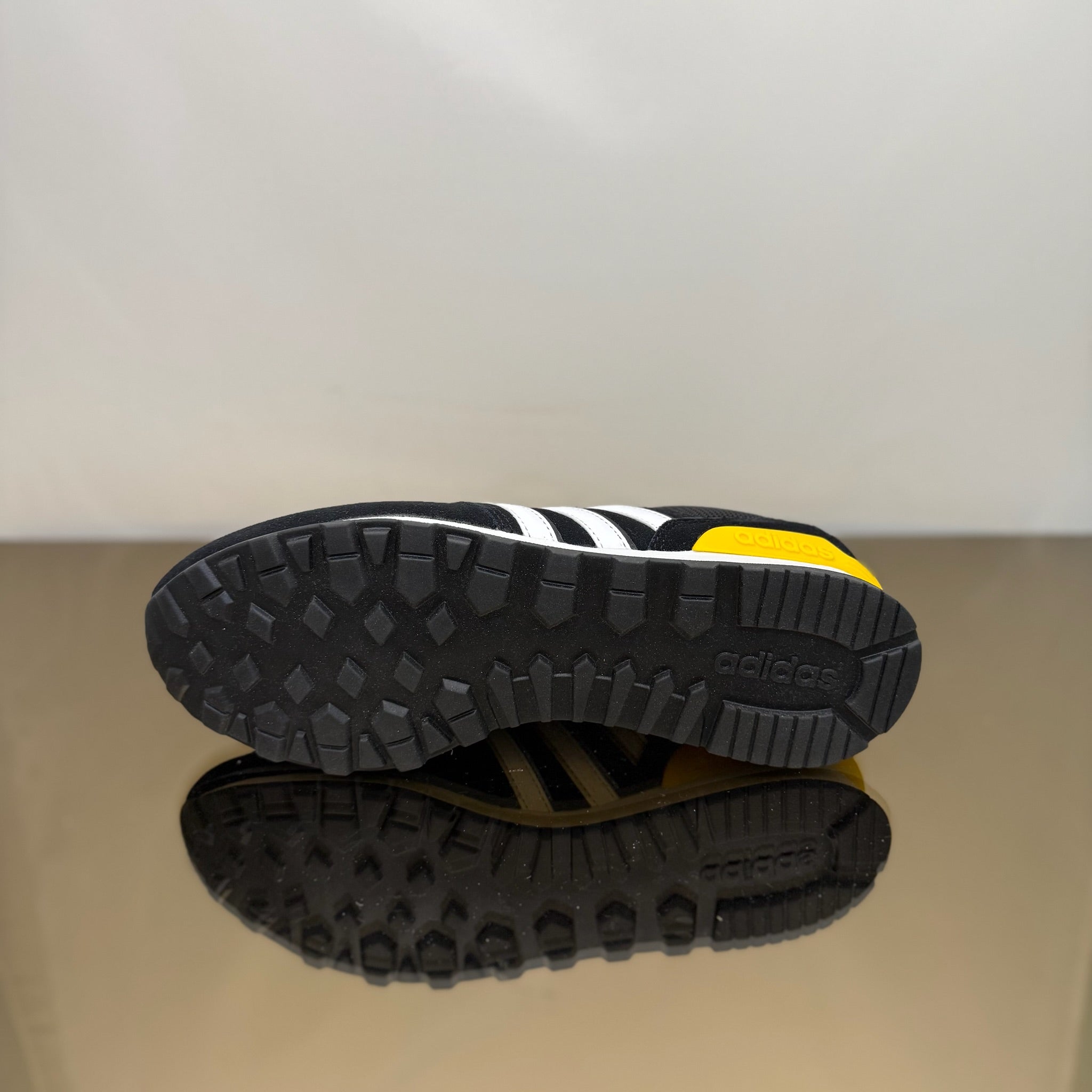 Adidas Performance adidas 10K Sneaker
