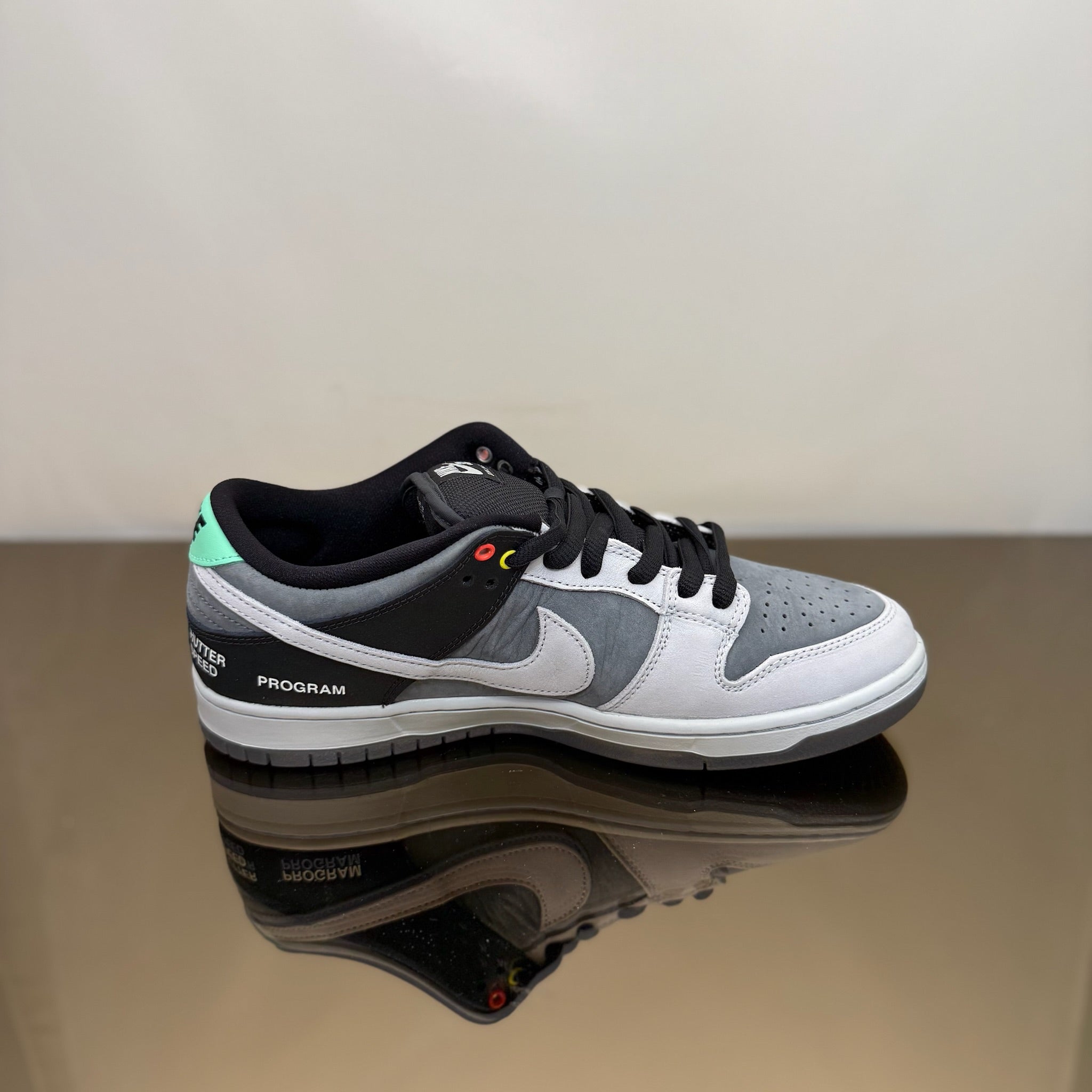 Nike SB Dunk Low VX1000