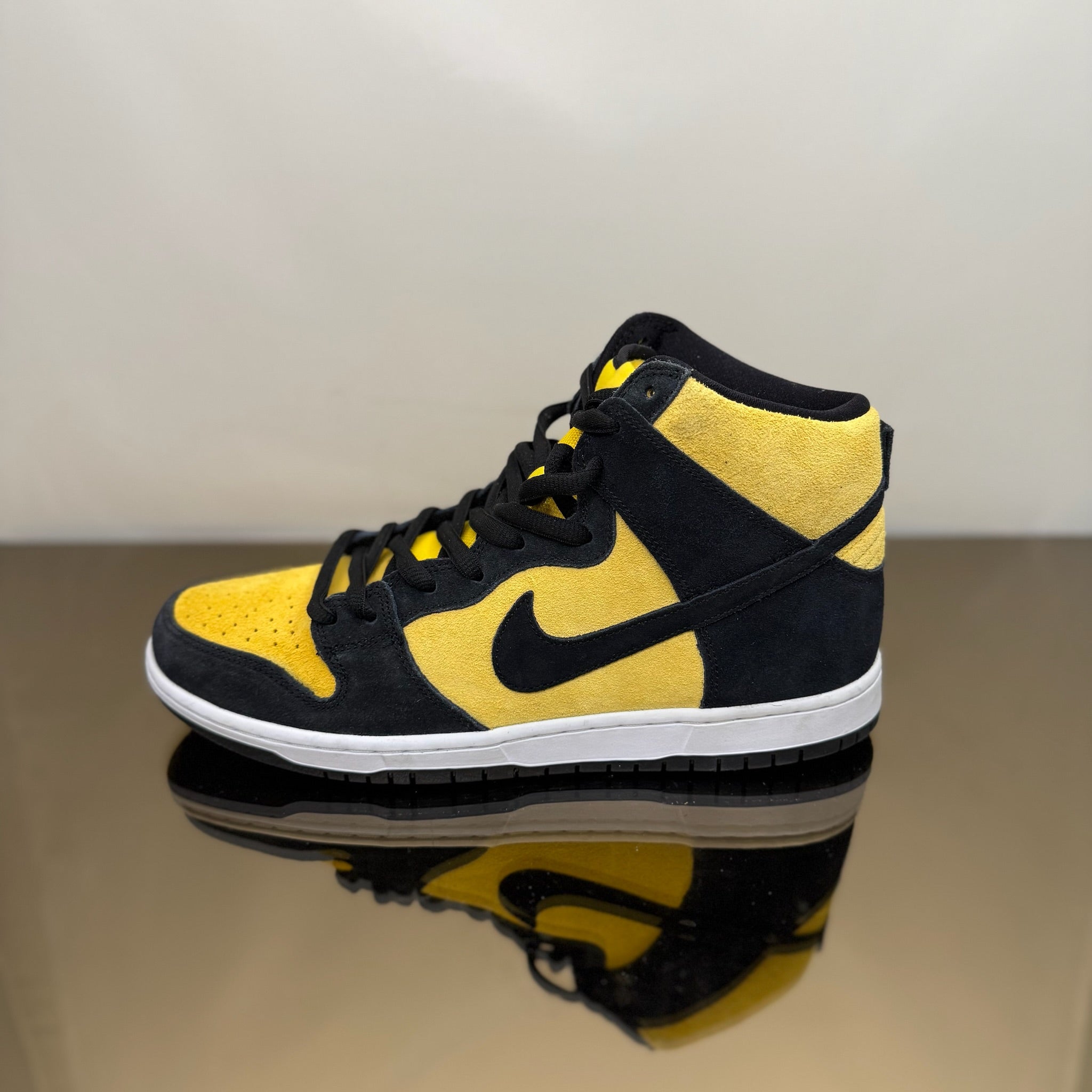 Nike Dunk SB High Reverse Goldenrod