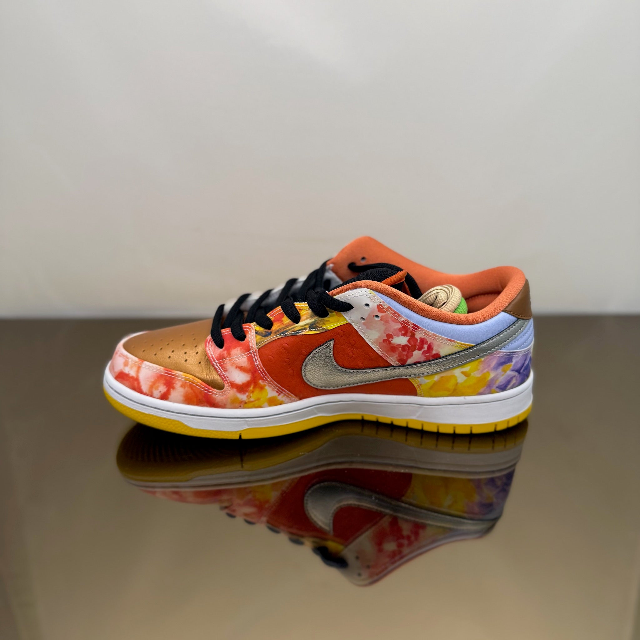 Nike SB Dunk Low Street Hawker