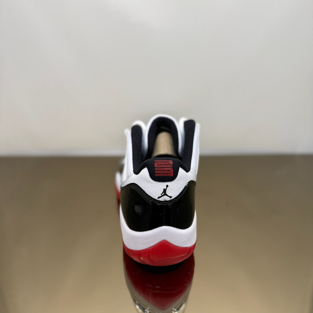 Jordan 11 Retro Low Concord Bred