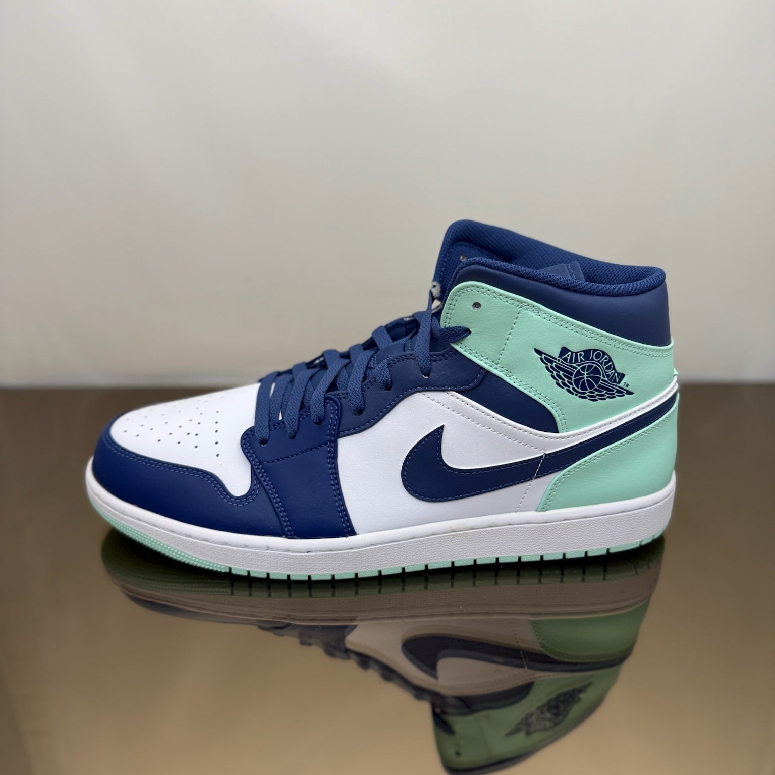 Jordan 1 Mid Mystic Navy Mint Foam