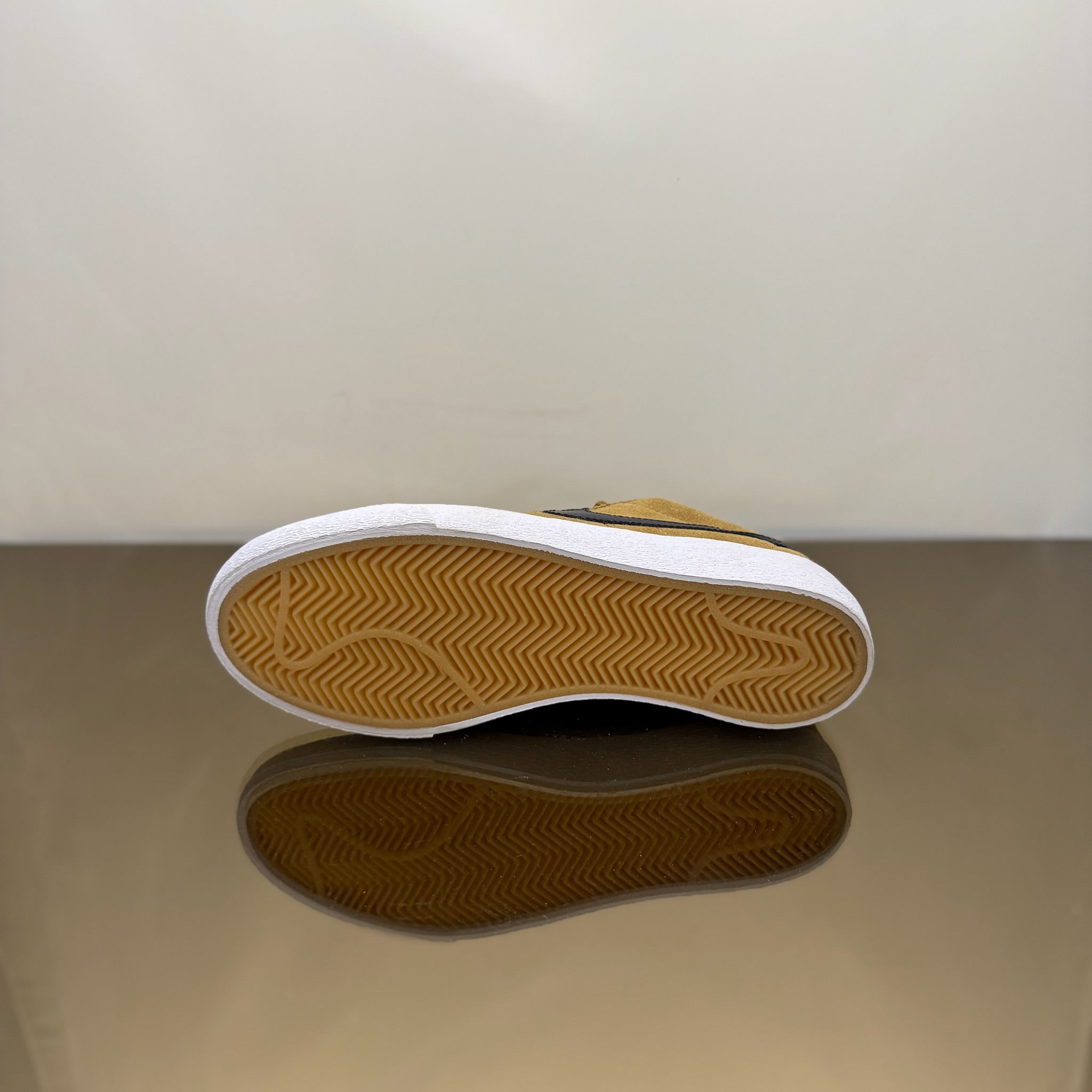NIKE WMNS SB BRUIN LOW