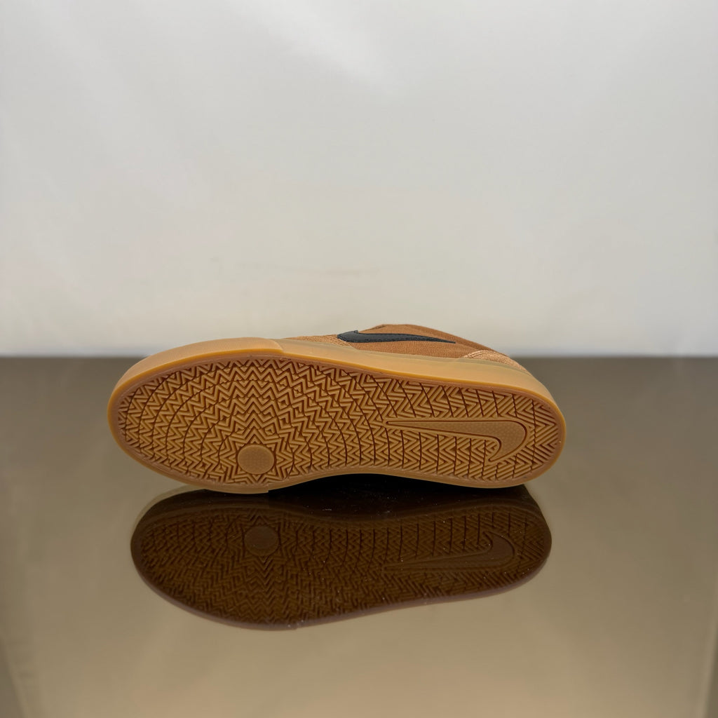 Nike SB Sneaker Chron SLR